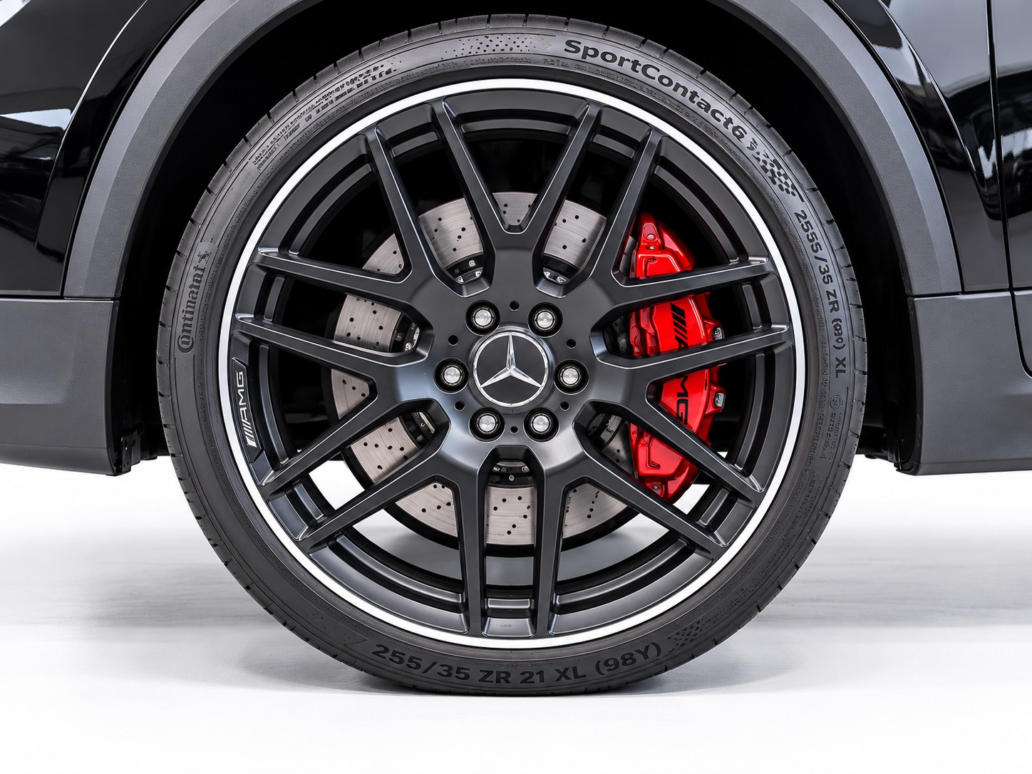 MERCEDES-BENZ GLA 45 S AMG 4matic+ Schalensitze CH Fahrzeug-image-22