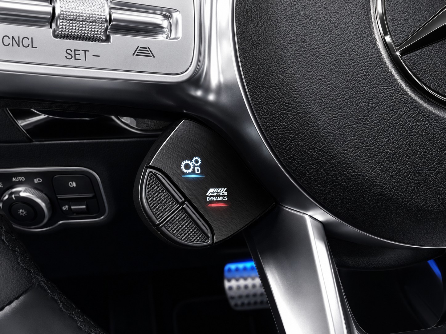 MERCEDES-BENZ GLA 45 S AMG 4matic+ Schalensitze CH Fahrzeug-image-20