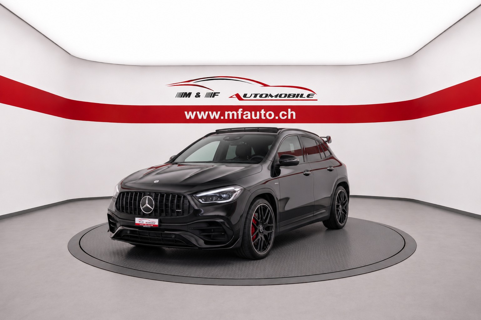 MERCEDES-BENZ GLA 45 S AMG 4matic+ Schalensitze CH Fahrzeug