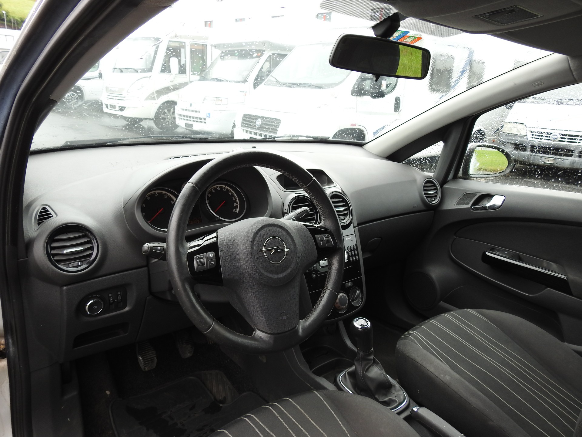 OPEL Corsa 1.4 TP Color Edition-image-9