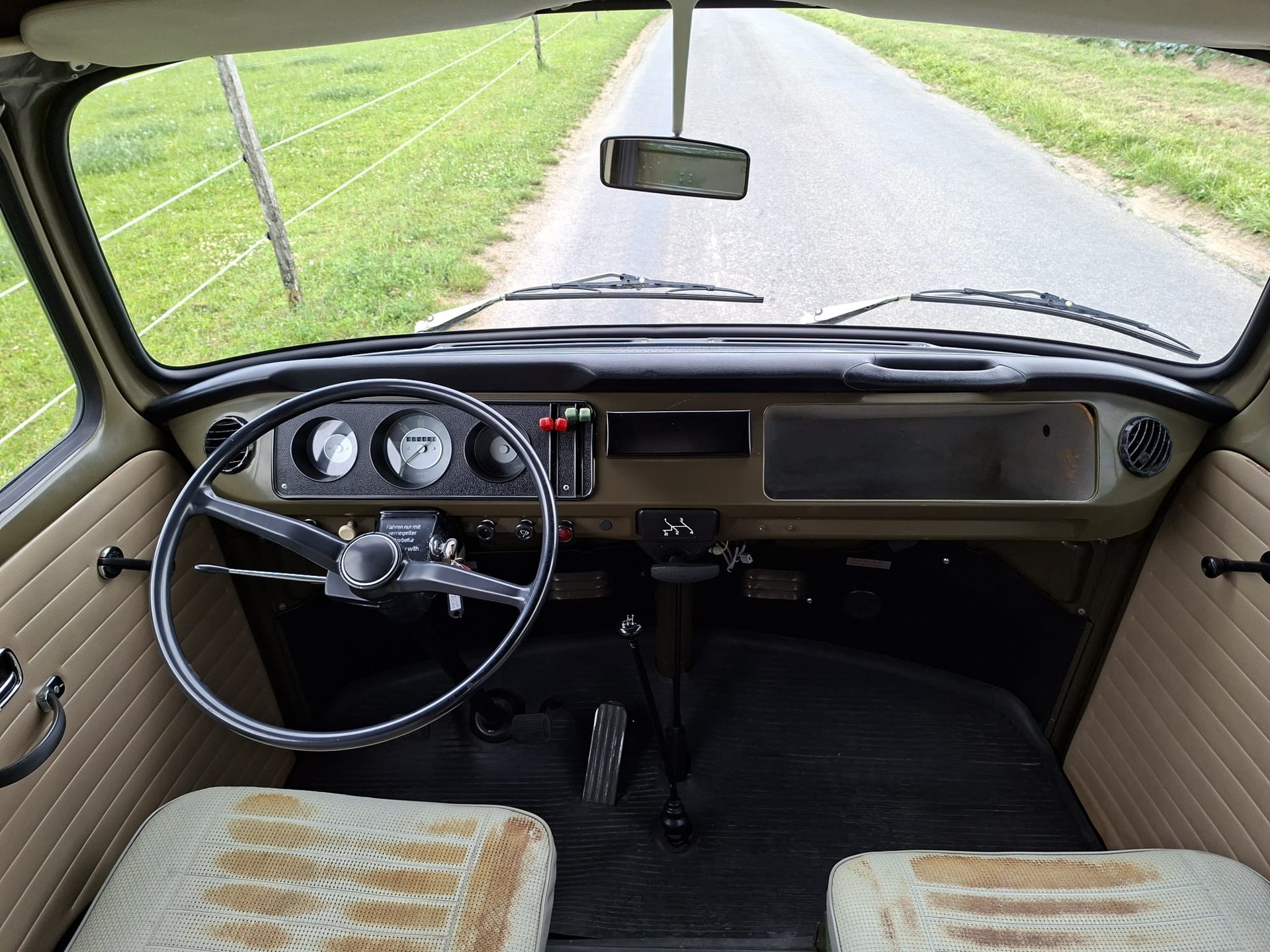 VW Typ 2 Bus-image-8