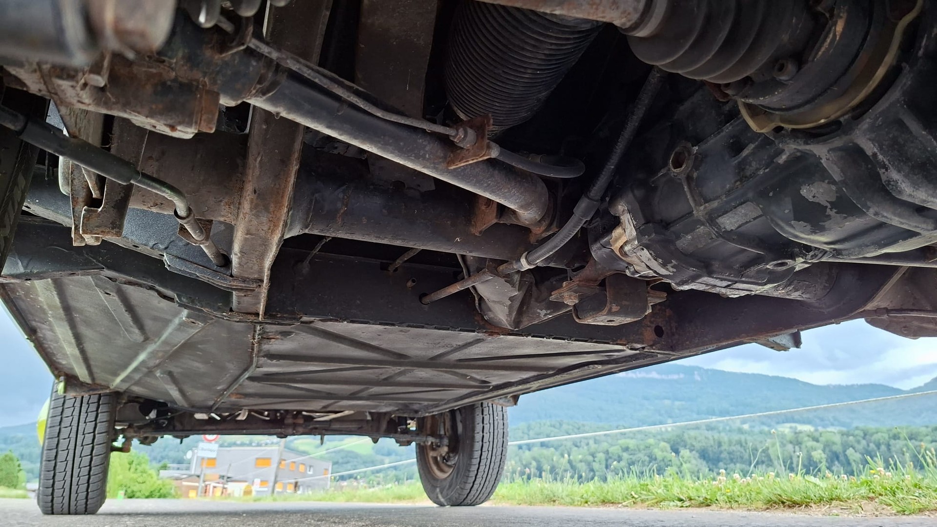 VW Typ 2 Bus-image-15