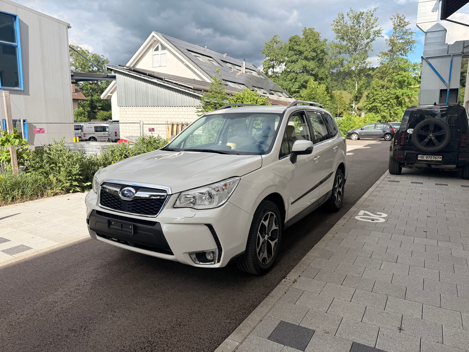 SUBARU Forester 2.0XT Luxury Lineartronic