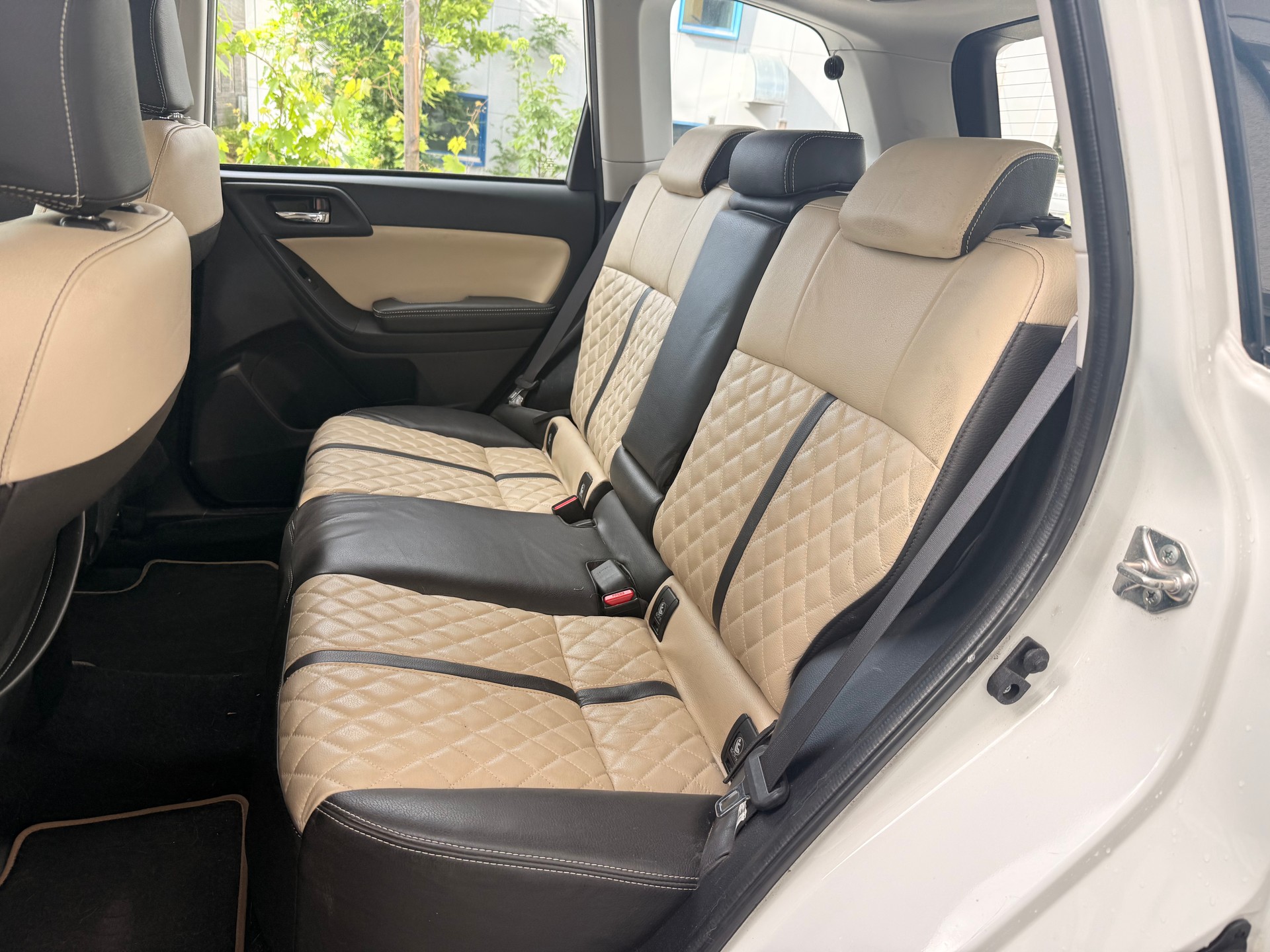 SUBARU Forester 2.0XT Luxury Lineartronic-image-10