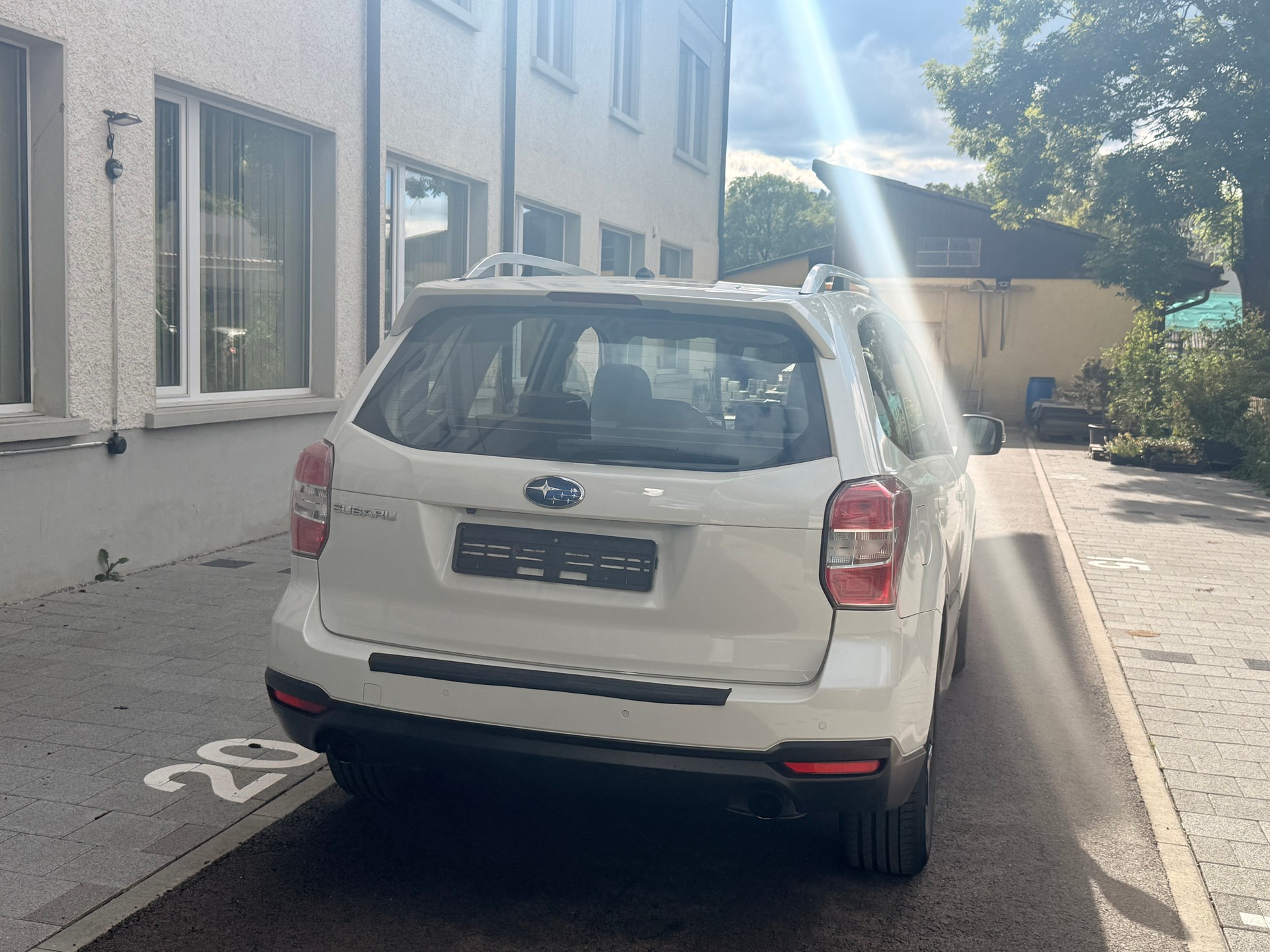 SUBARU Forester 2.0XT Luxury Lineartronic-image-4