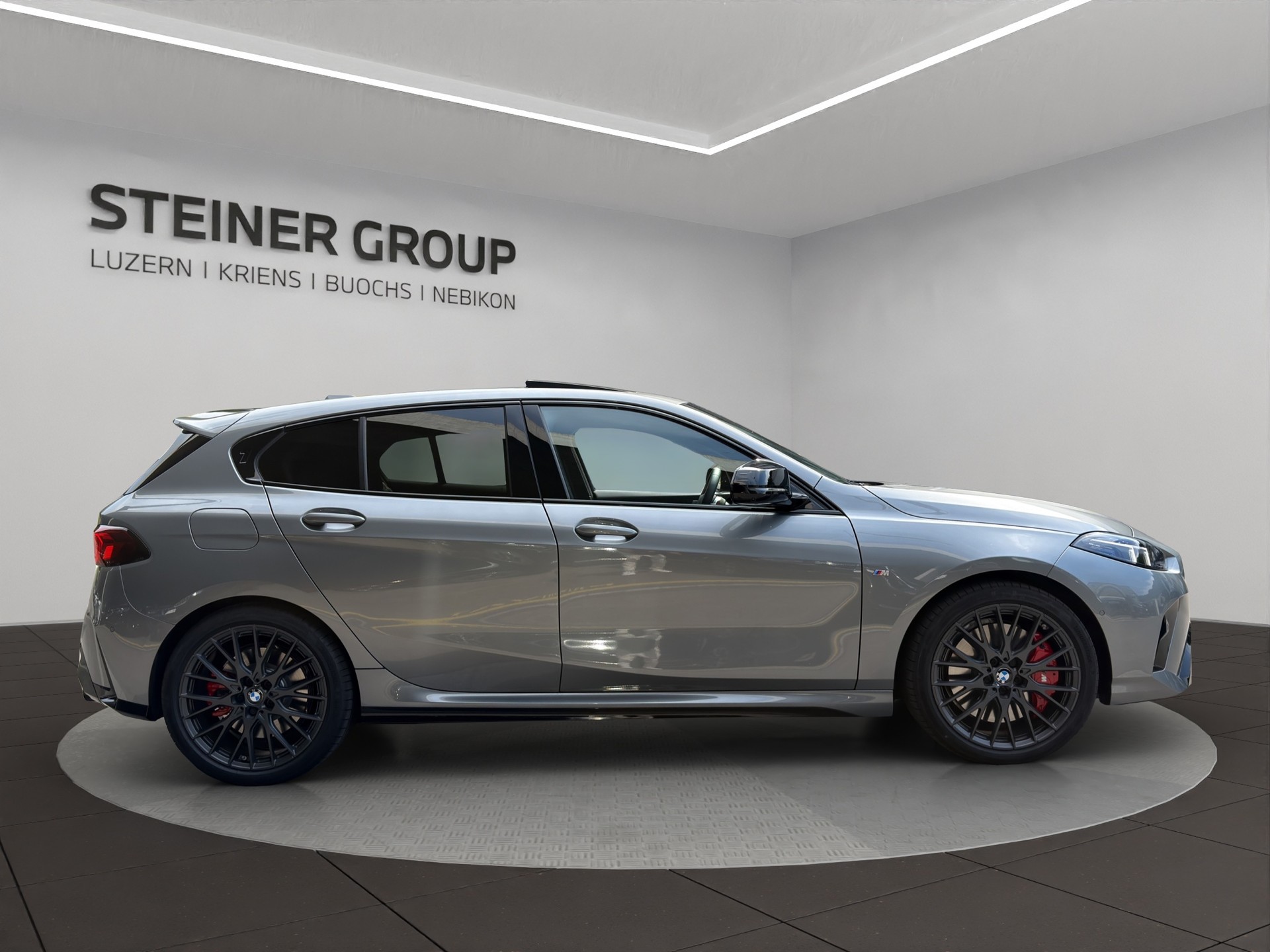 BMW M135 xDrive M Sport Pro-showroom-element-3