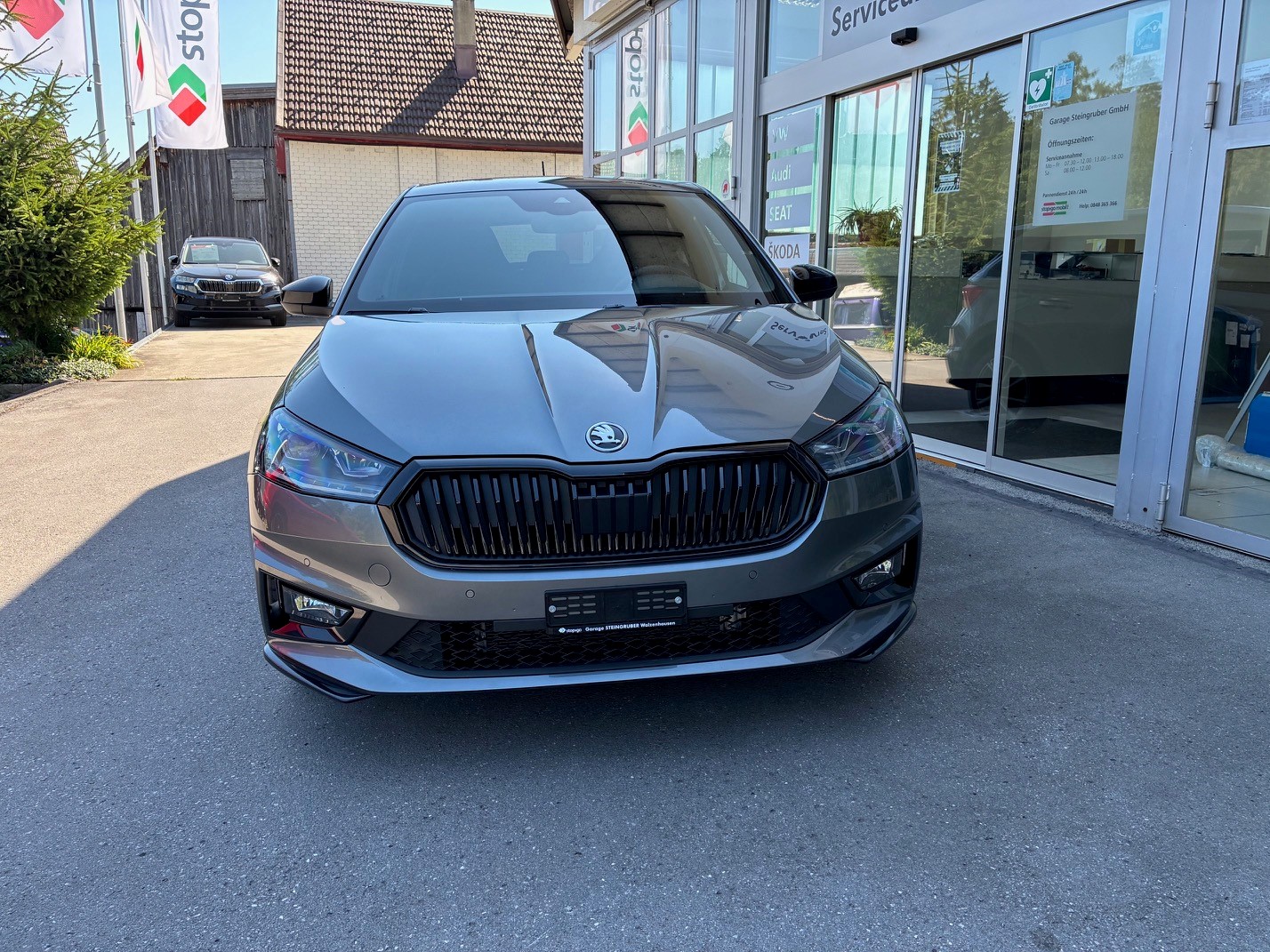 SKODA Fabia 1.0 TSI Monte Carlo DSG-showroom-element-1