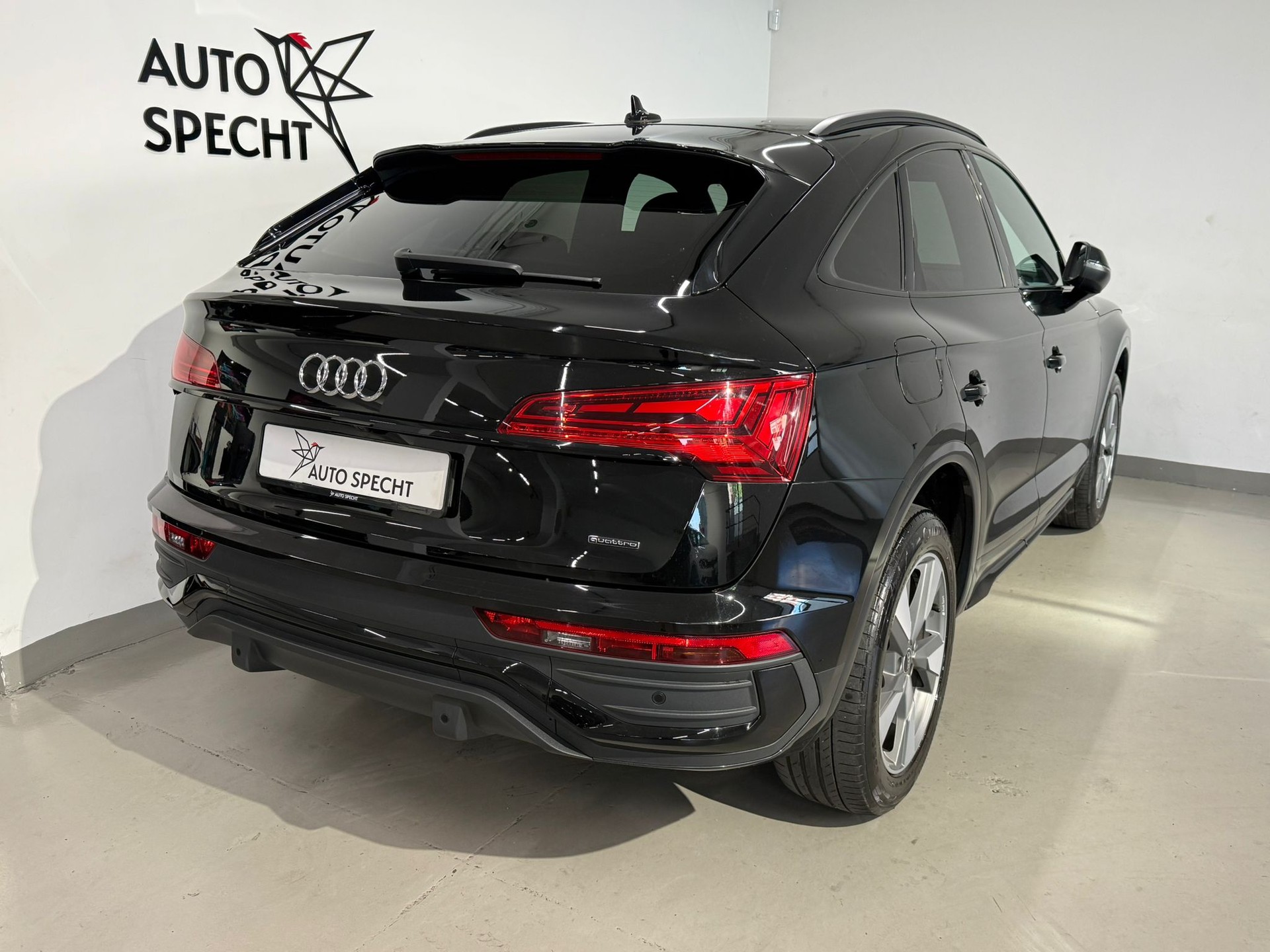 AUDI Q5 Sportback 40 TDI advanced quattro S-tronic-showroom-element-3