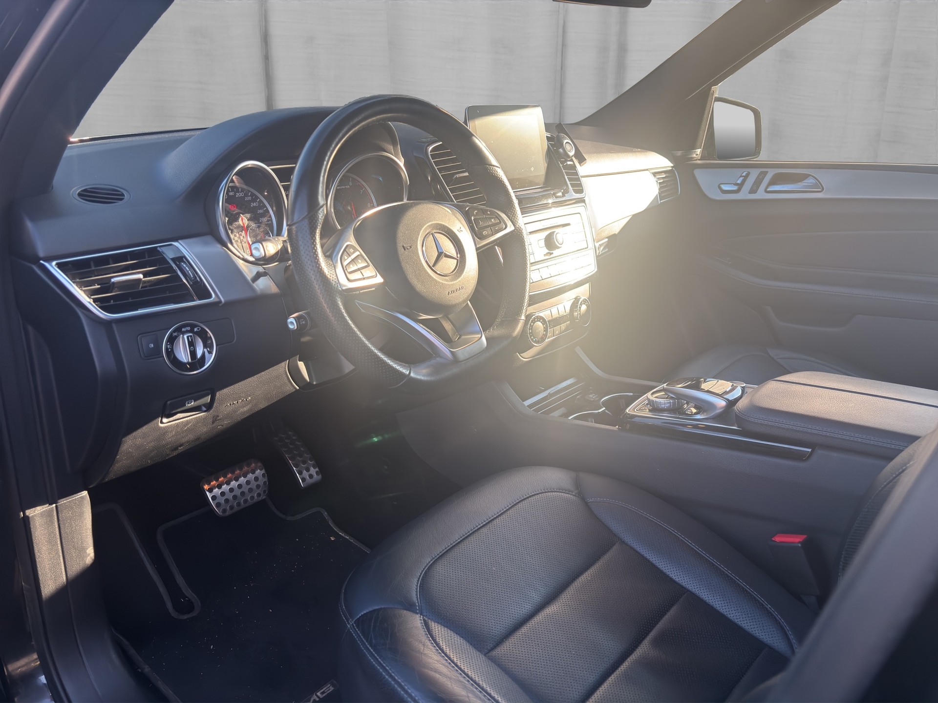 MERCEDES-BENZ GLE 43 AMG Executive 4Matic 9G-Tronic-image-8