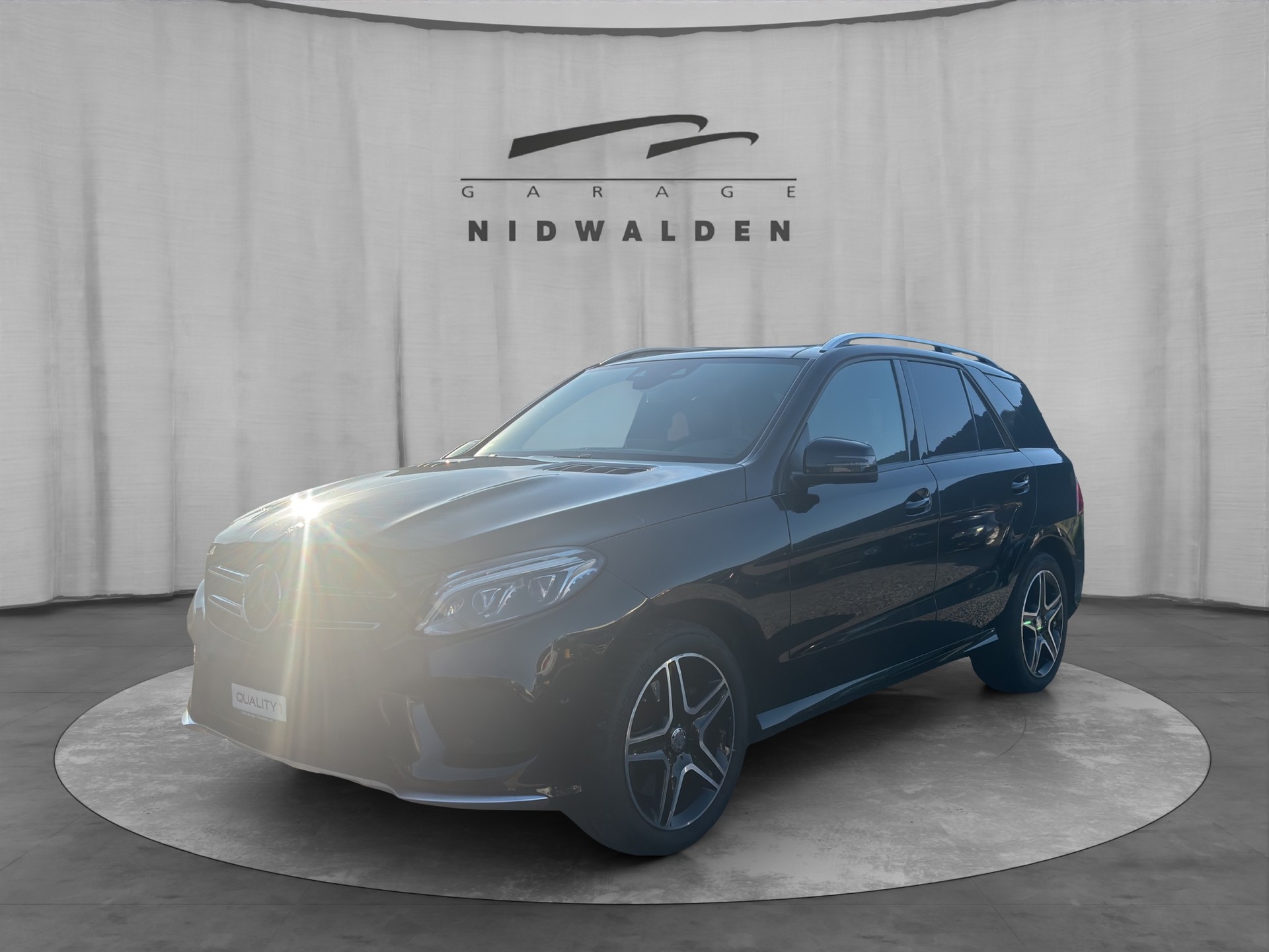 MERCEDES-BENZ GLE 43 AMG Executive 4Matic 9G-Tronic-image-2