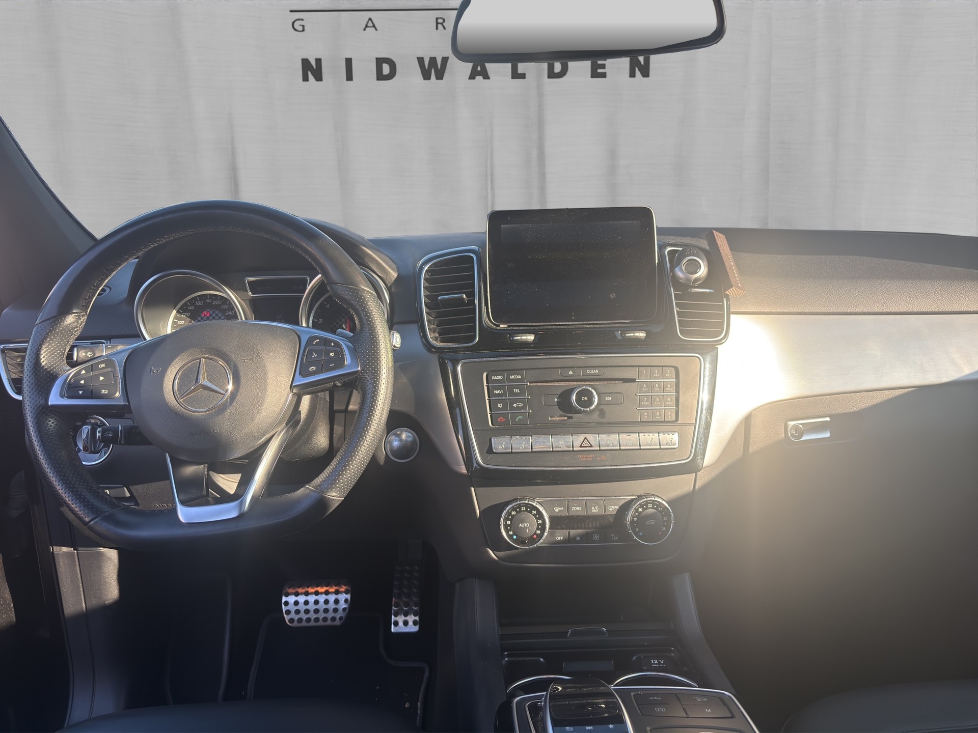 MERCEDES-BENZ GLE 43 AMG Executive 4Matic 9G-Tronic-image-14