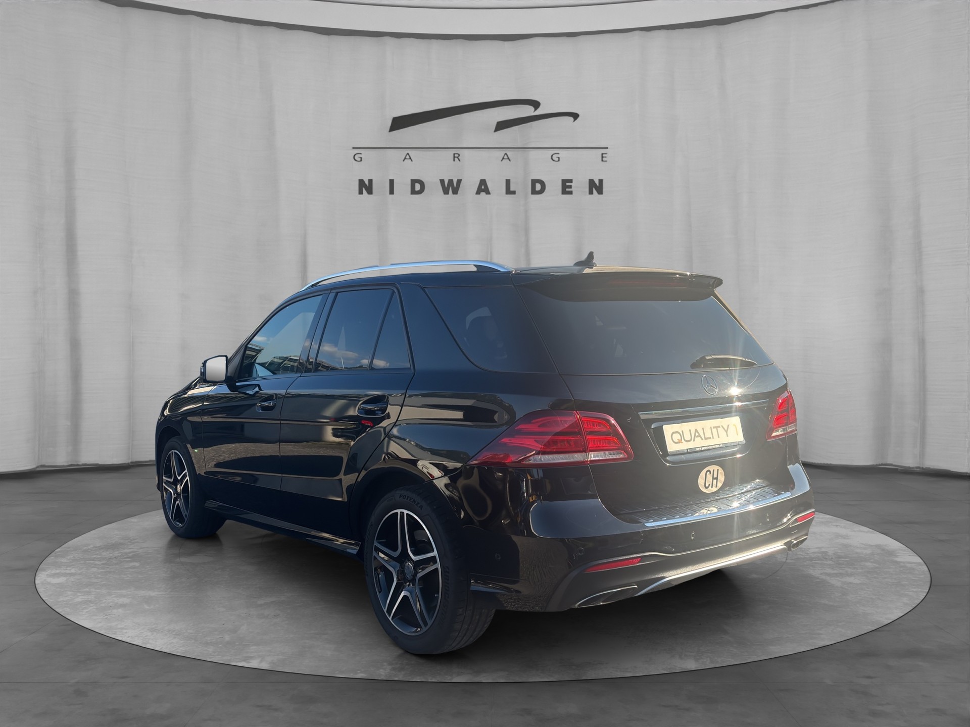 MERCEDES-BENZ GLE 43 AMG Executive 4Matic 9G-Tronic-image-4