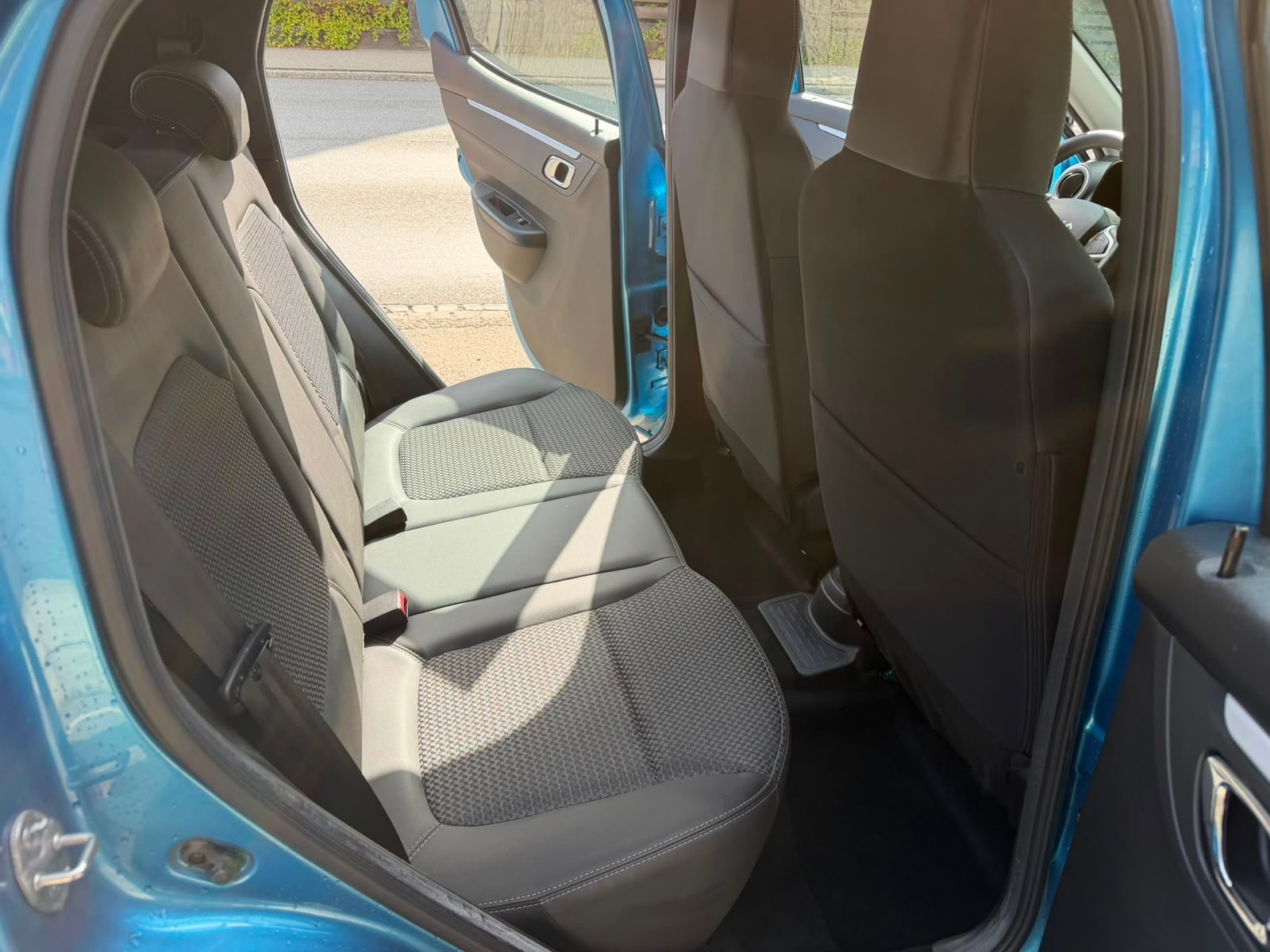 DACIA Spring 27 kWh Expression-image-9