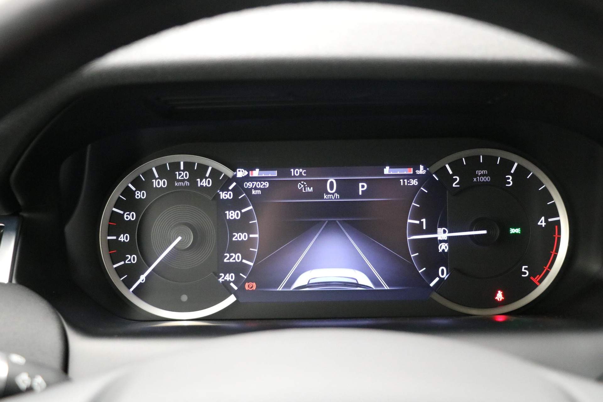 LAND ROVER Discovery Sport 2.0 SD4 200 SE-image-12