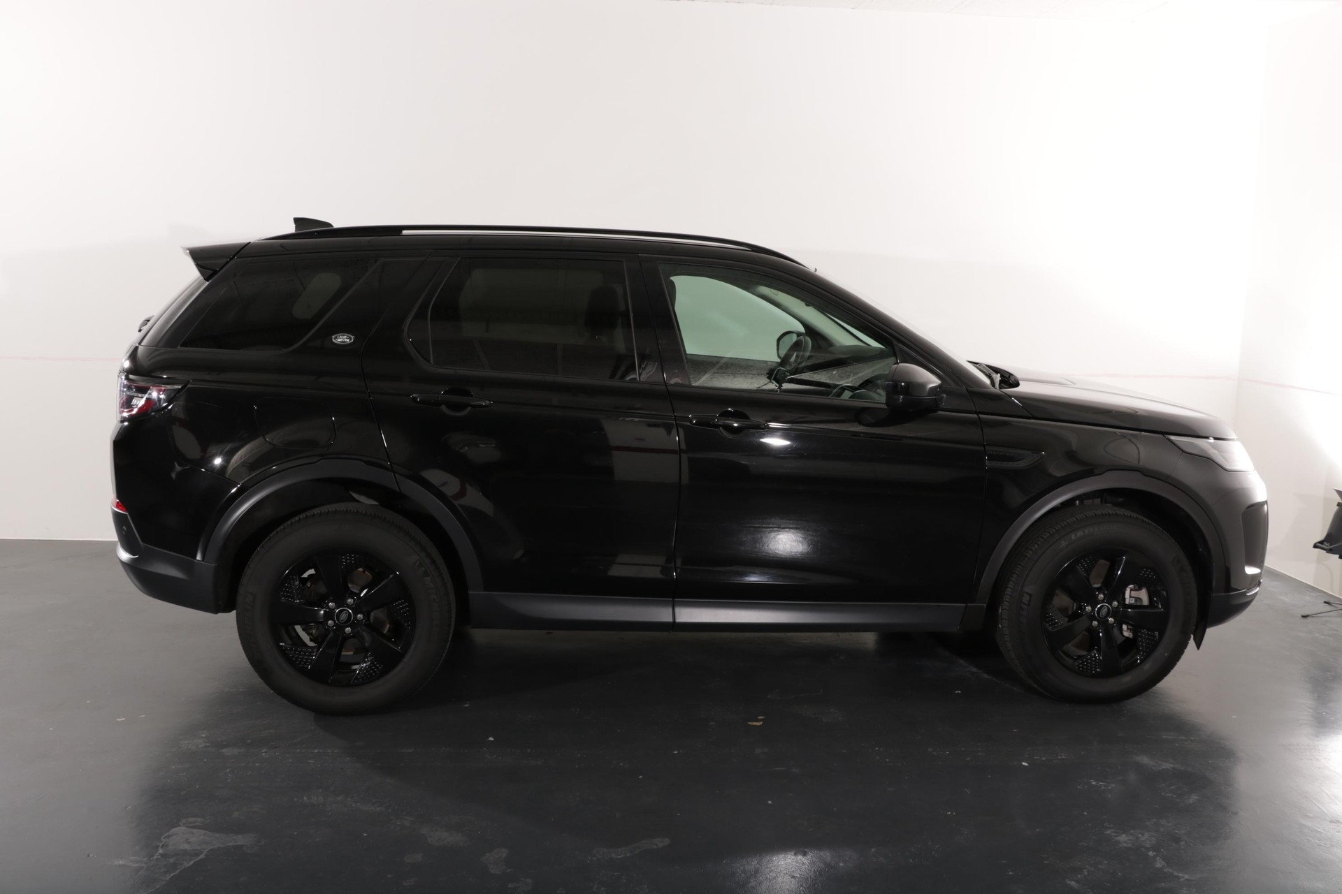 LAND ROVER Discovery Sport 2.0 SD4 200 SE-image-5
