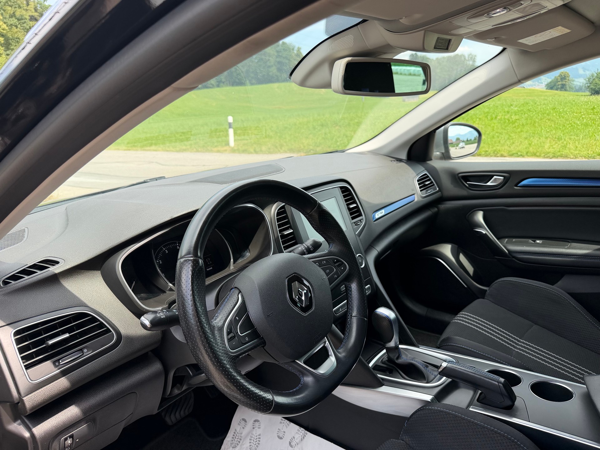 RENAULT Mégane Grandtour 1.3 16V Turbo GT Line EDC-image-7