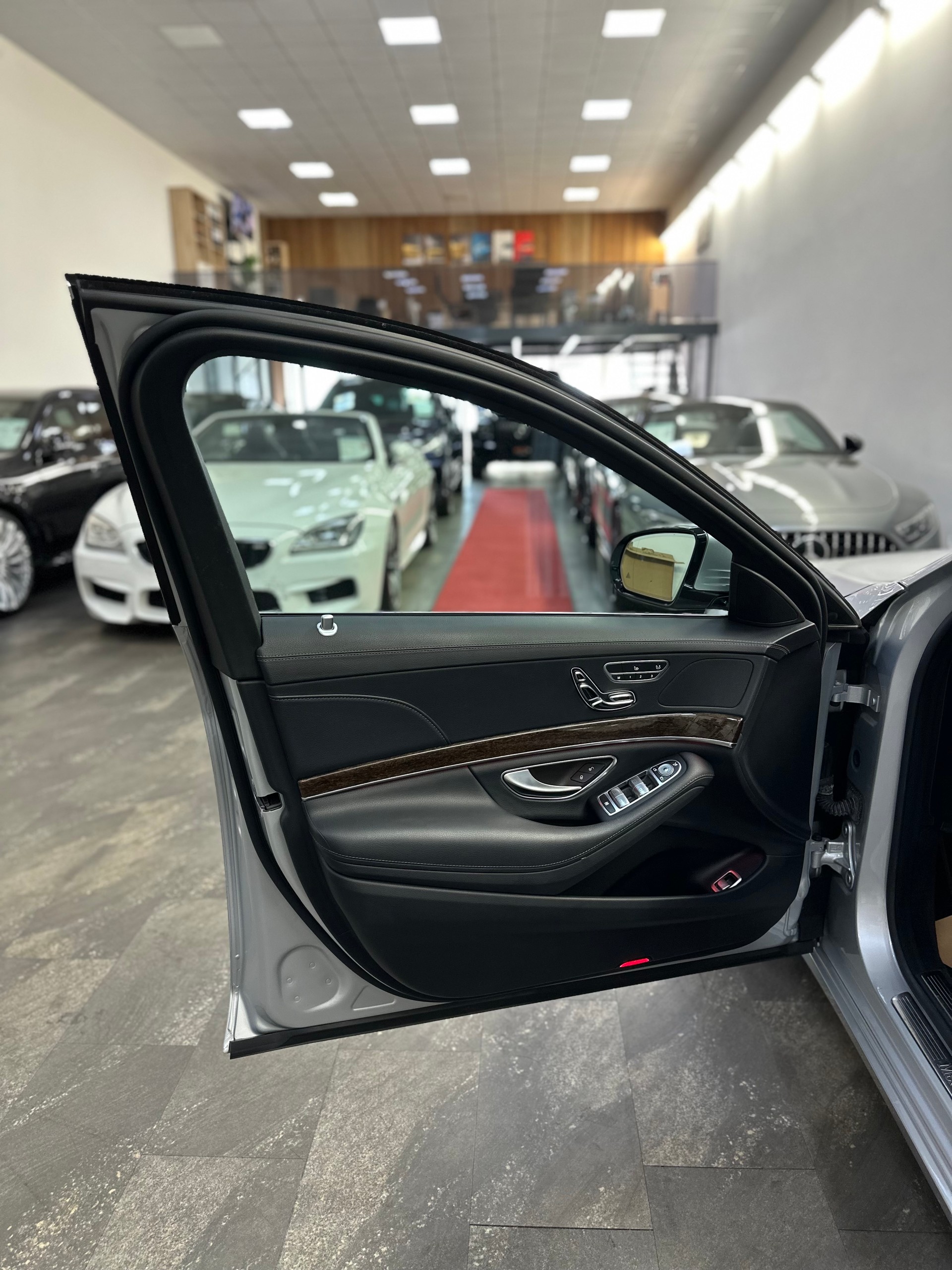 MERCEDES-BENZ S 350 BlueTEC 4Matic 7G-Tronic-image-18