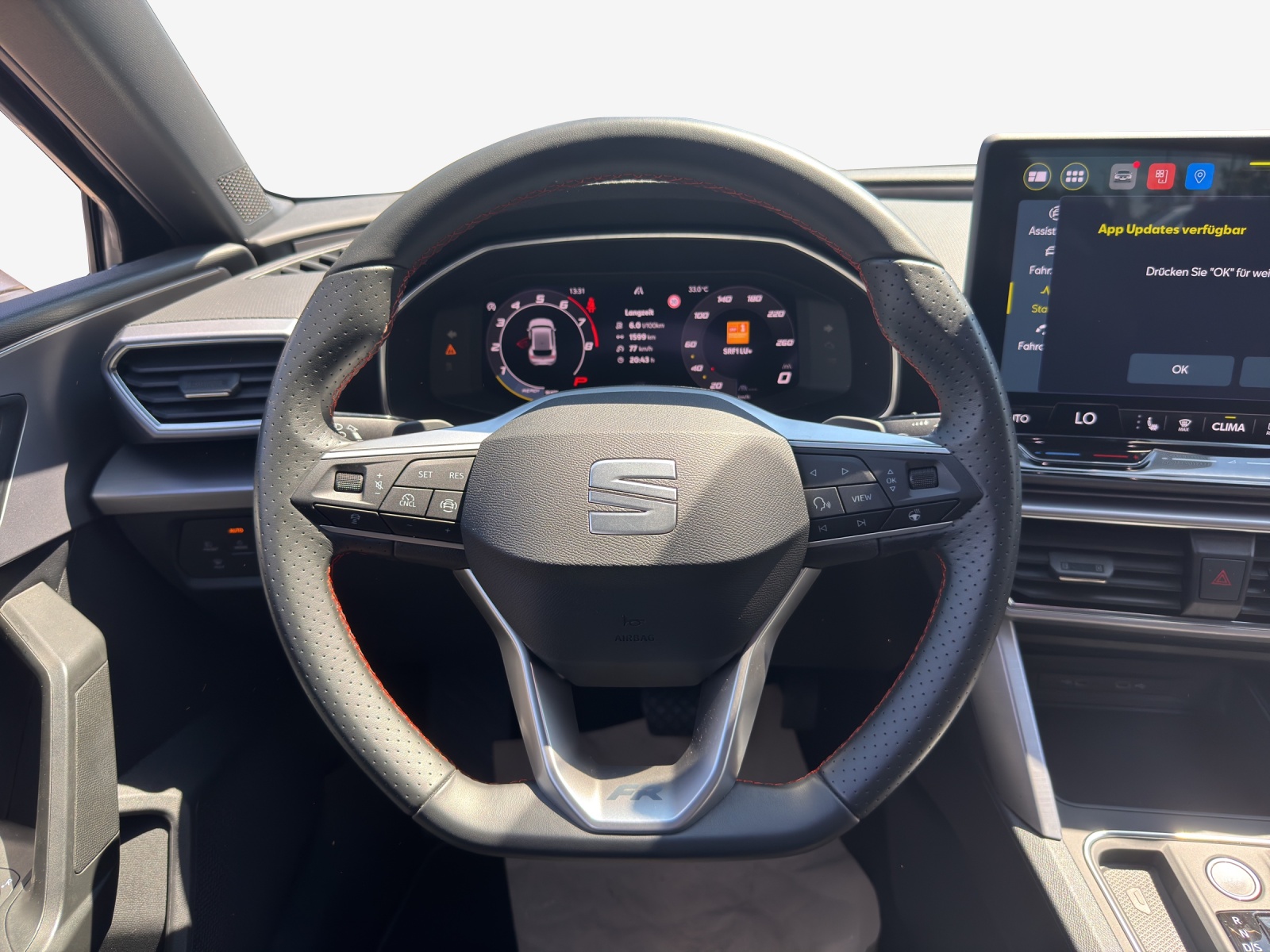 SEAT Leon 1.5 eTSI mHEV DSG FR-image-9