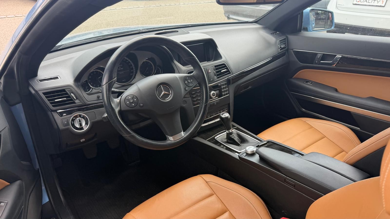 MERCEDES-BENZ E 250 CDI BlueEfficiency-image-28