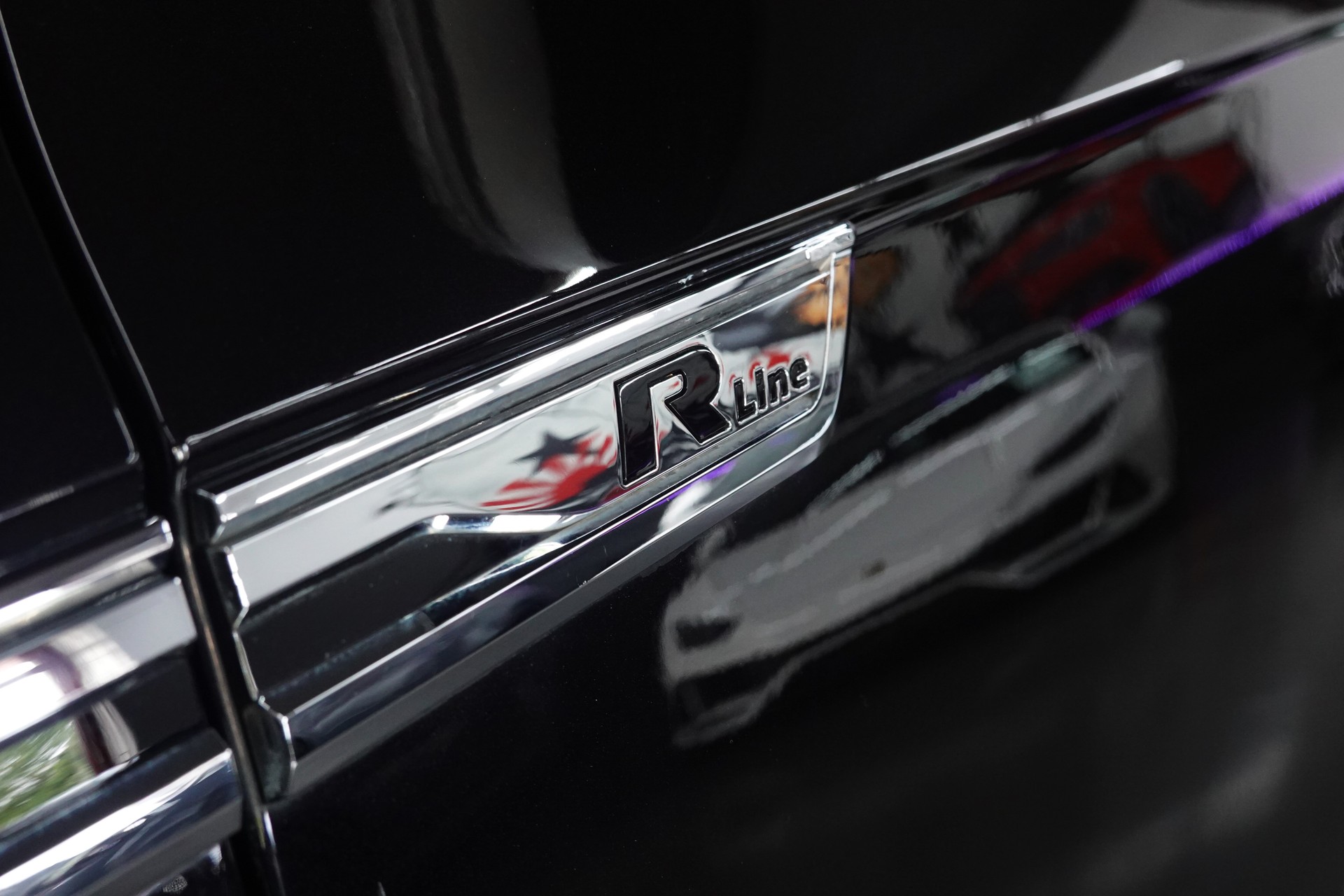 VW TOUAREG 3.0 TSI BLACK R-LINE TIPTRONIC CH-FZ ON TOP-image-7