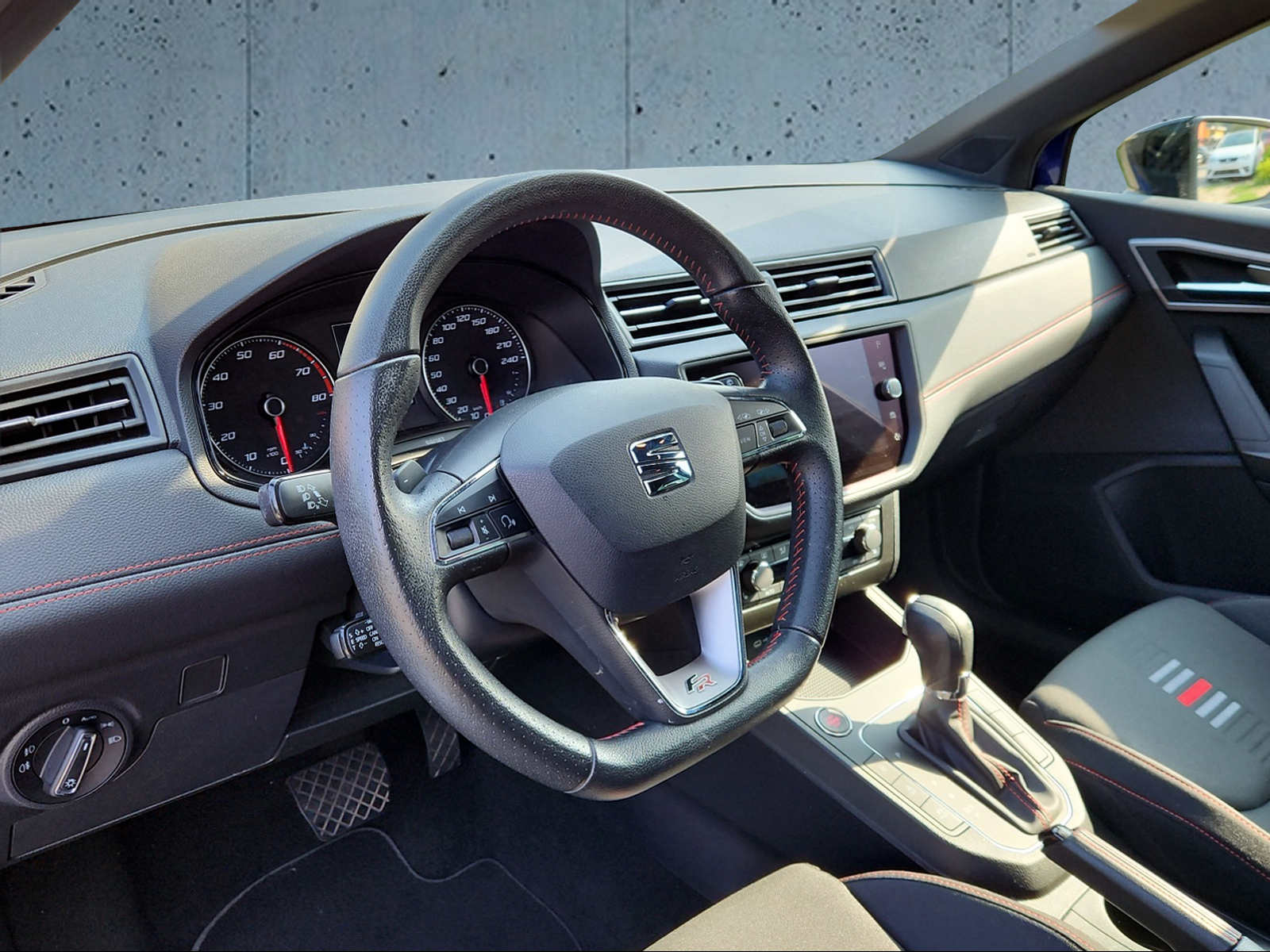 SEAT Ibiza 1.0 EcoTSI Hola FR DSG-image-9