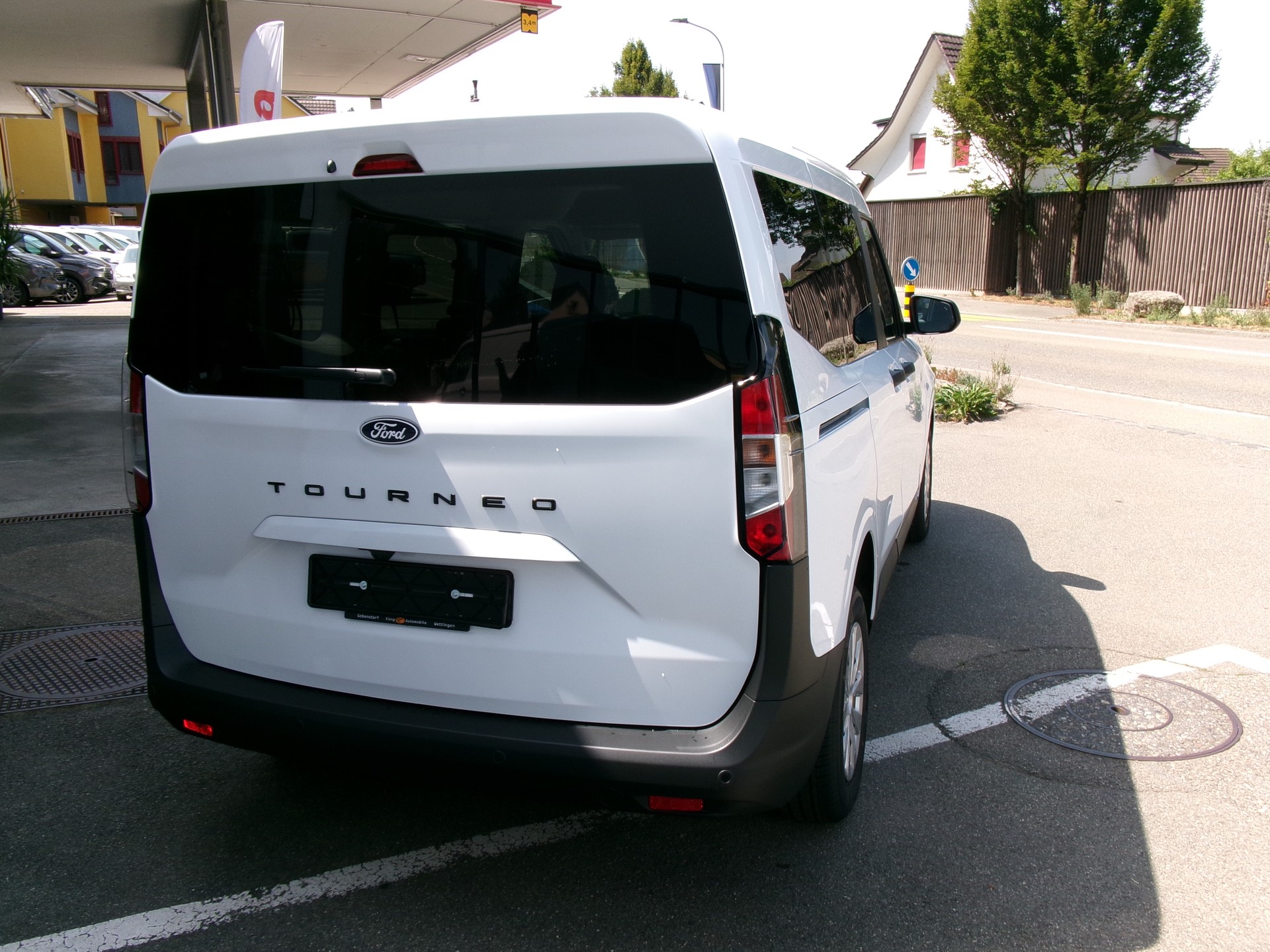 FORD Tourneo Courier 1.0 EcoBoost Trend Automat-showroom-element-3