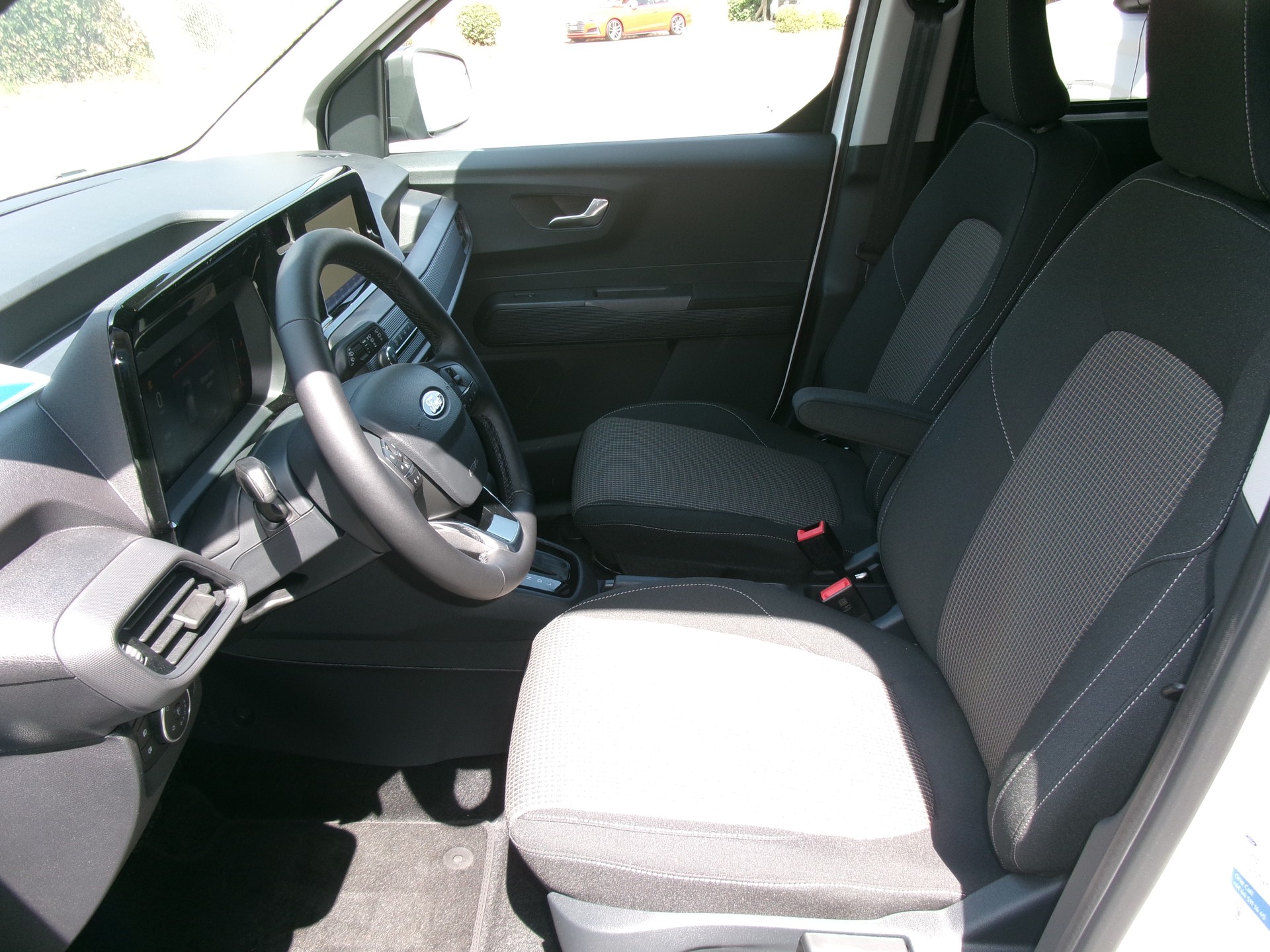 FORD Tourneo Courier 1.0 EcoBoost Trend Automat-image-7