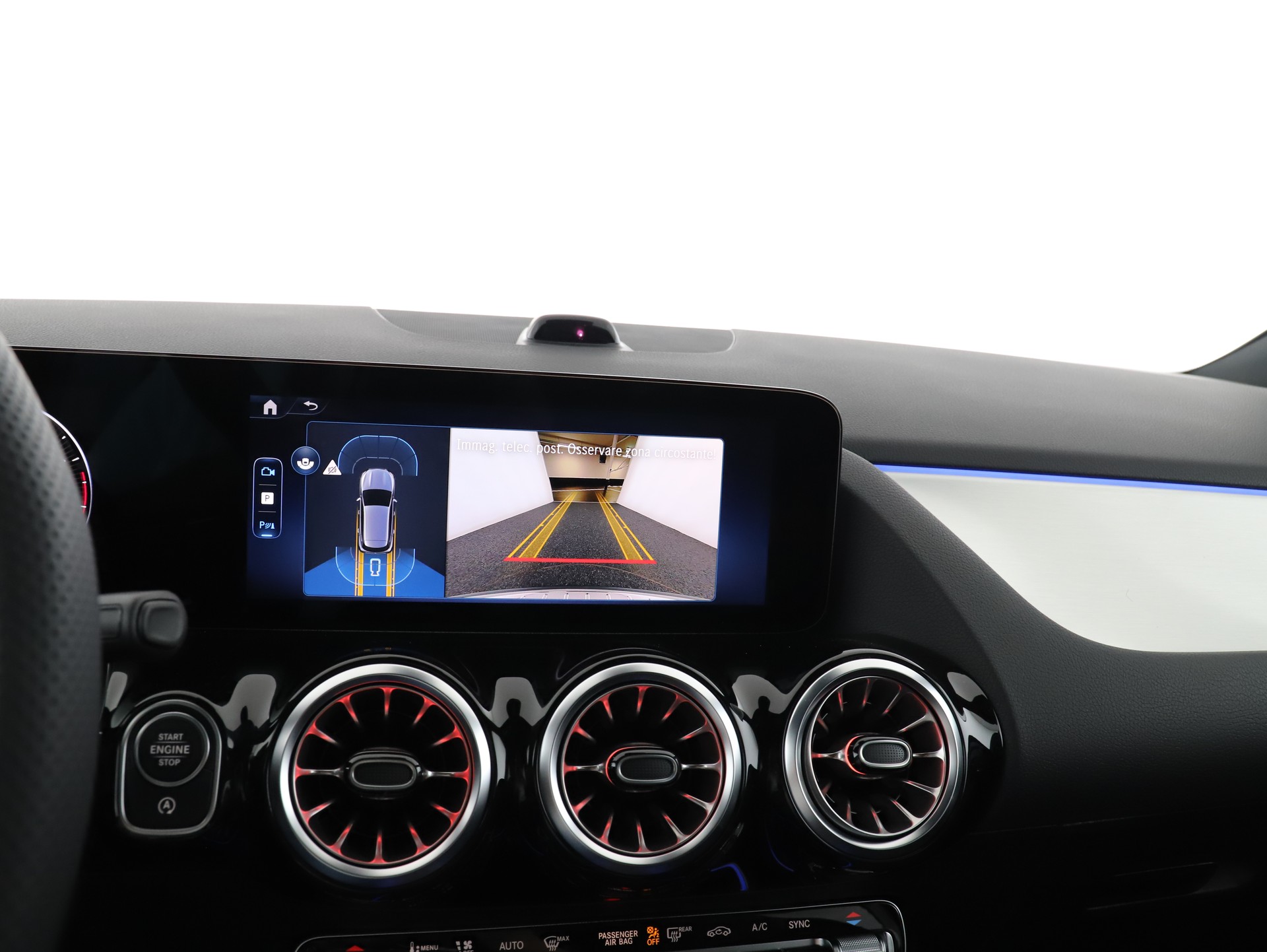 MERCEDES-BENZ GLA 200 Night Star 7G-D-image-14