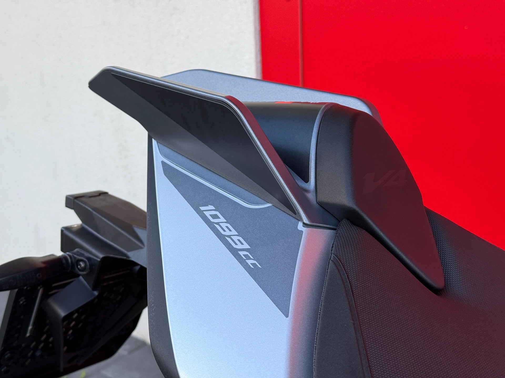 APRILIA Tuono V4 1100 E5+-image-4