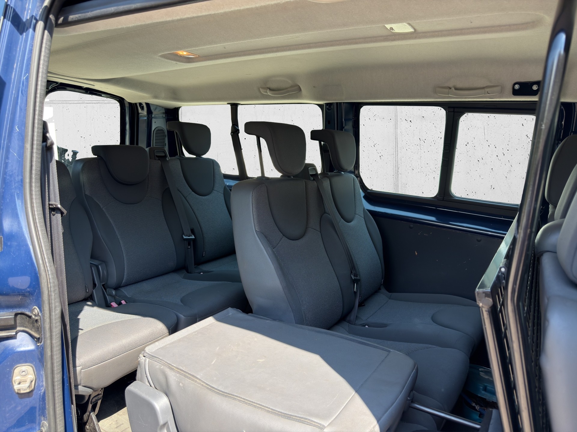 CITROEN Jumpy 2.0 HDi L2H1 Attraction-image-12