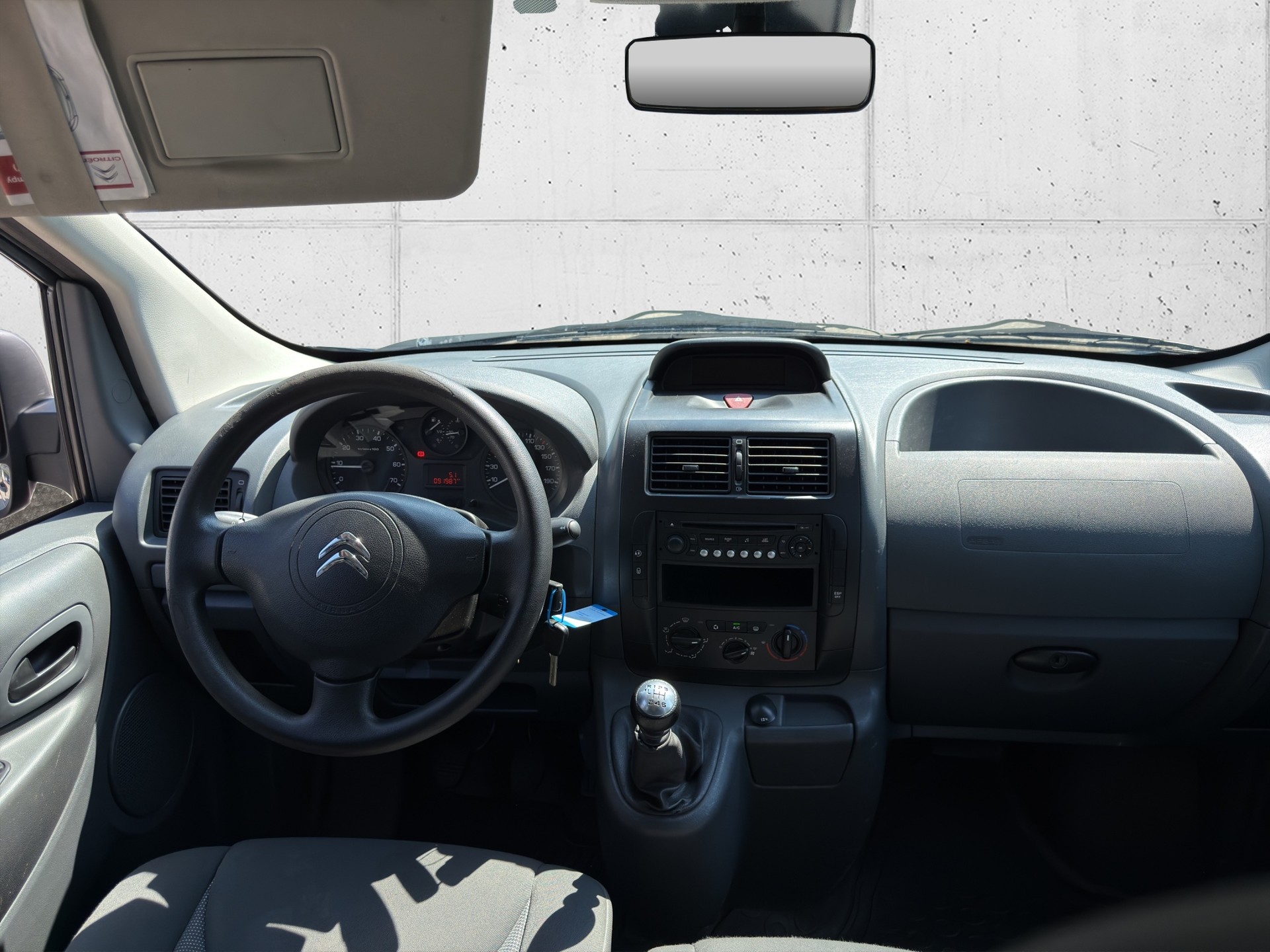 CITROEN Jumpy 2.0 HDi L2H1 Attraction-image-11