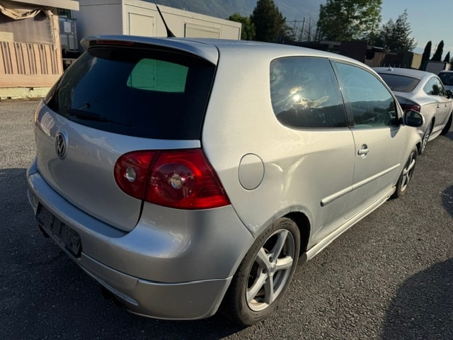 VW Golf 2.0 TFSI GTI-image-13