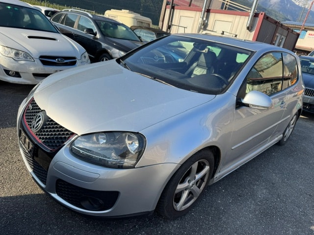 VW Golf 2.0 TFSI GTI-image-2