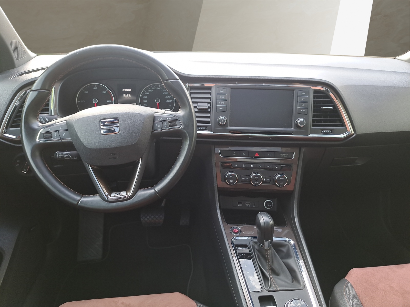 SEAT Ateca 2.0 TDI CR Xcellence 4Drive DSG-image-10
