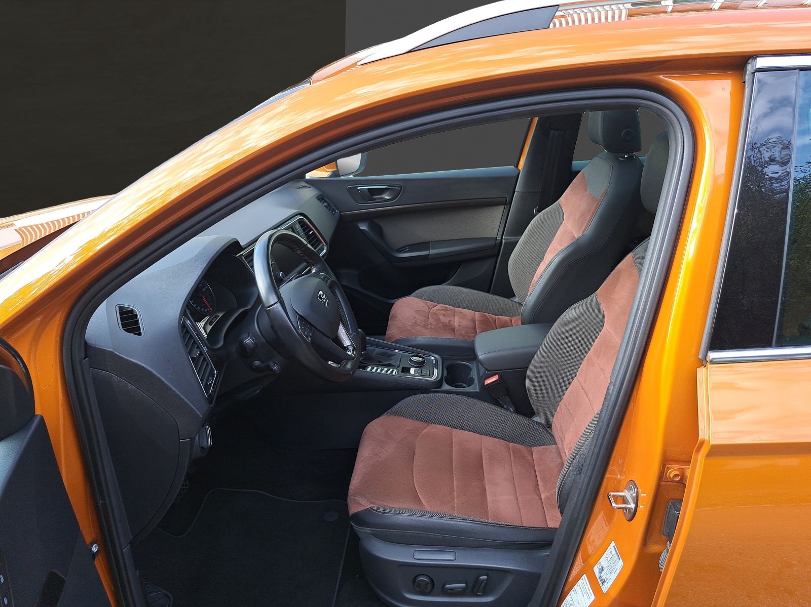 SEAT Ateca 2.0 TDI CR Xcellence 4Drive DSG-image-9