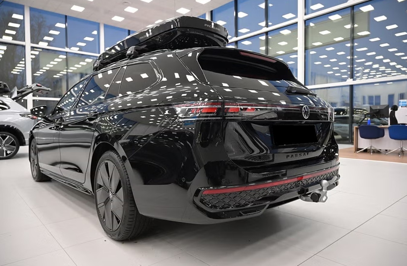 VW Passat Variant 2.0 TDI evo R-Line 4 Motion "Black Edition" DSG-image-6