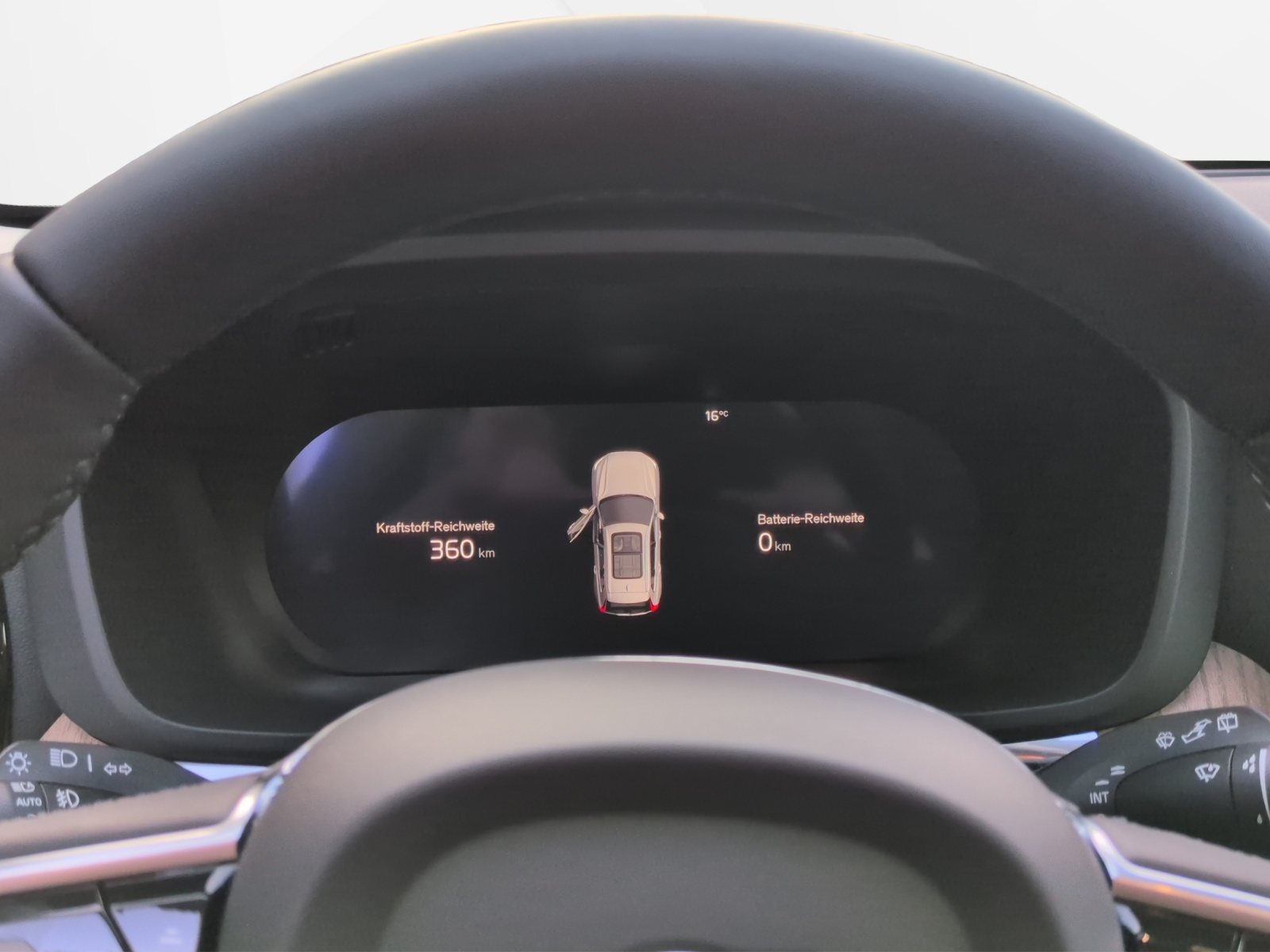VOLVO XC60 2.0 T6 TE Plus Dark eAWD-image-15