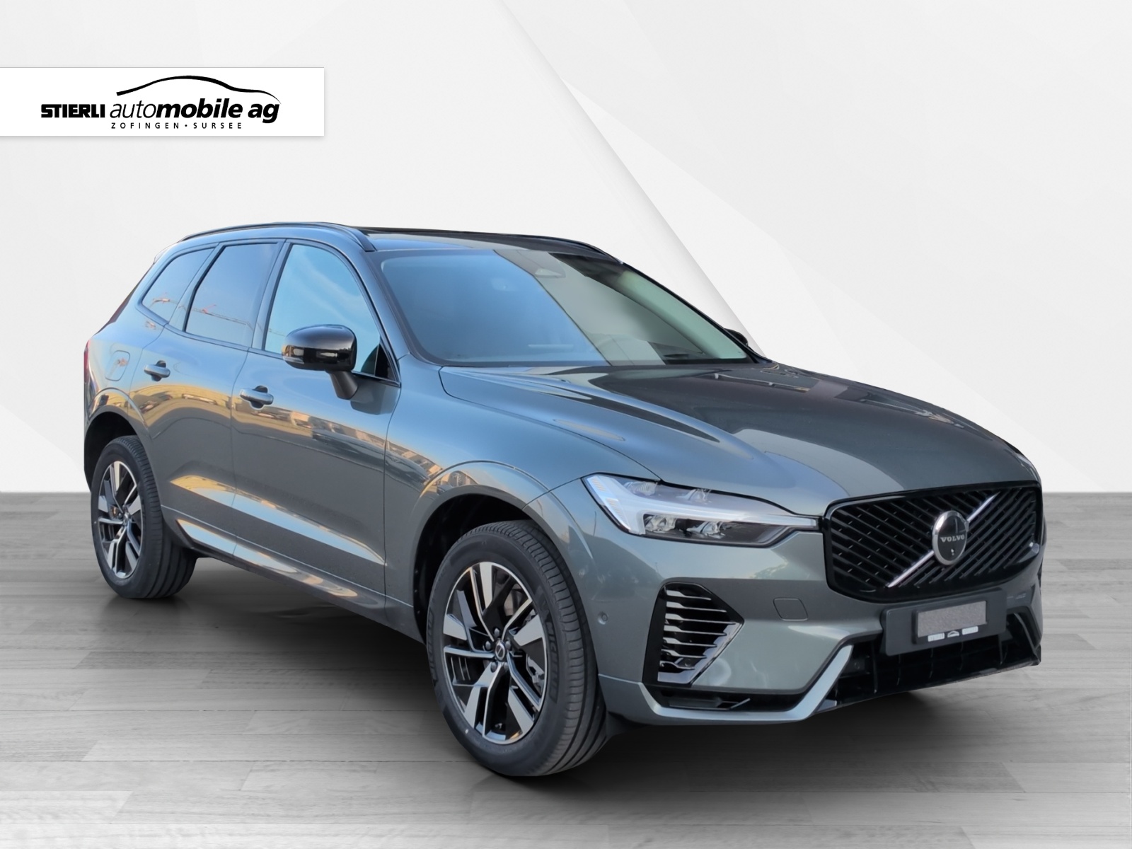 VOLVO XC60 2.0 T6 TE Plus Dark eAWD-showroom-element-2