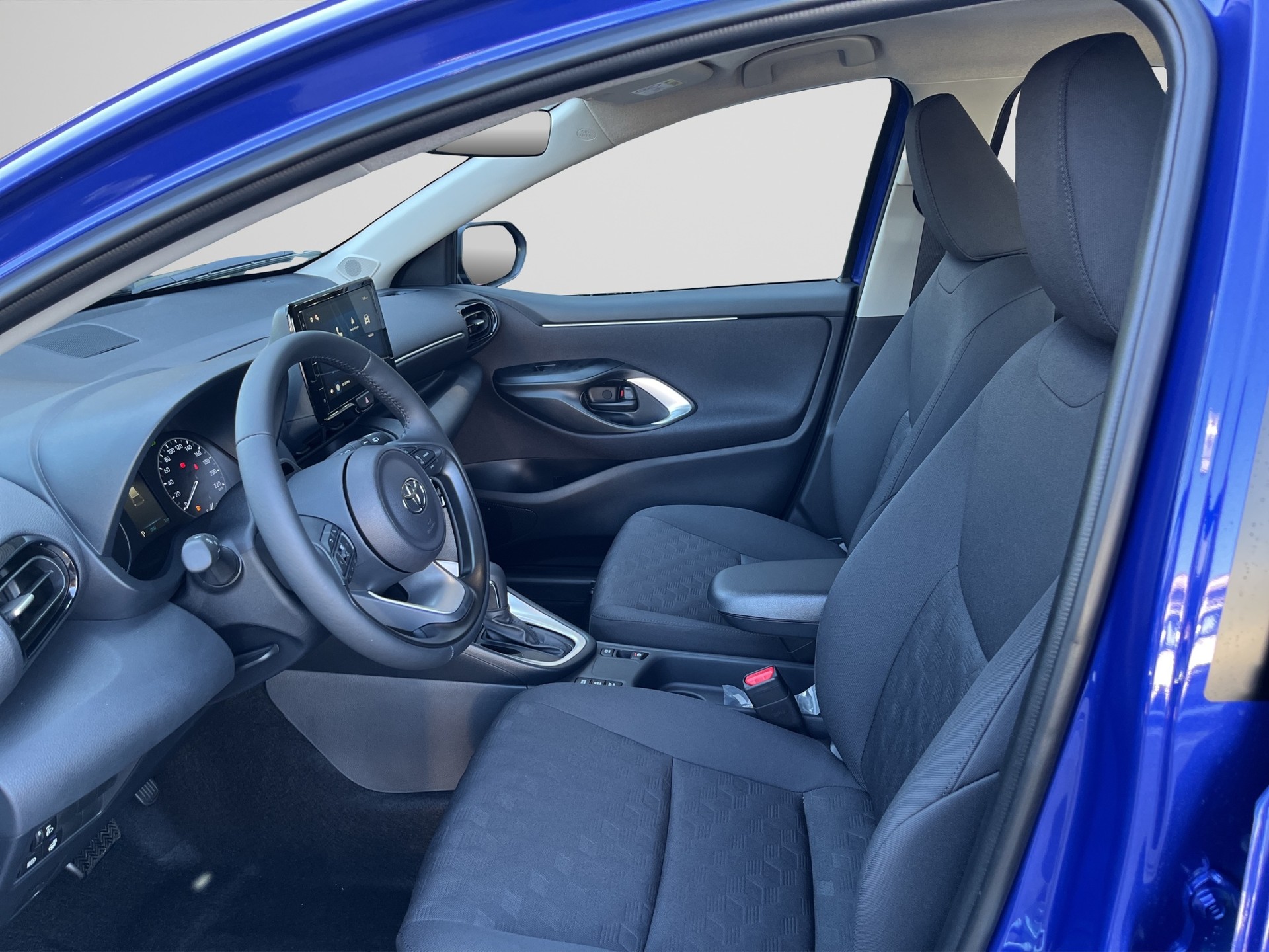 TOYOTA YARIS 1.5 VVT-i HSD Comfo-image-7