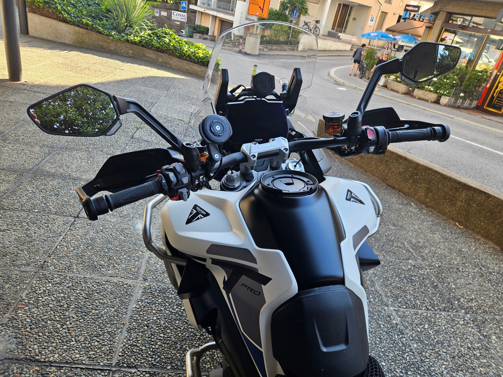 TRIUMPH Tiger 1200 Alpine-image-3