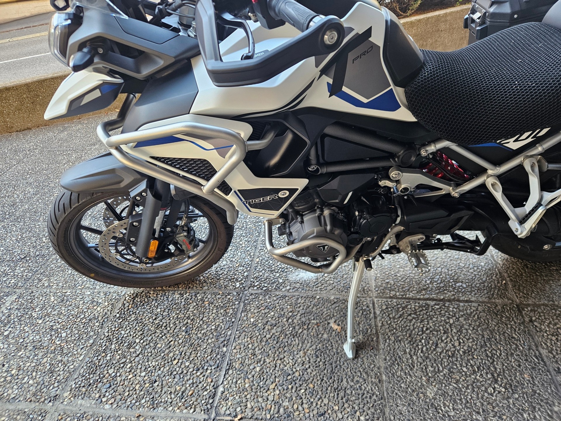 TRIUMPH Tiger 1200 Alpine-image-4