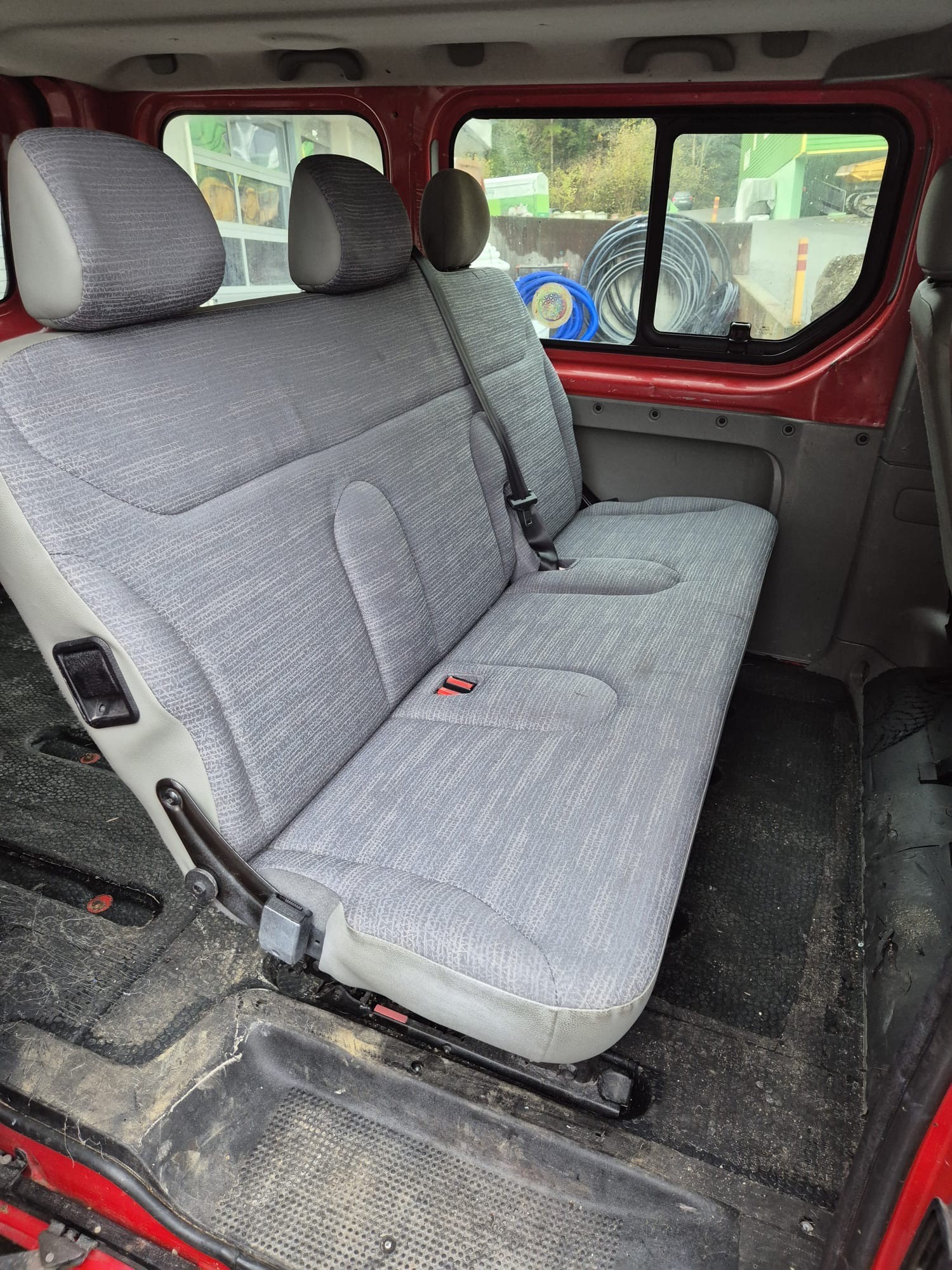 RENAULT Trafic 2.0 dCi 90 2.7t L1H1 Authentique-image-6