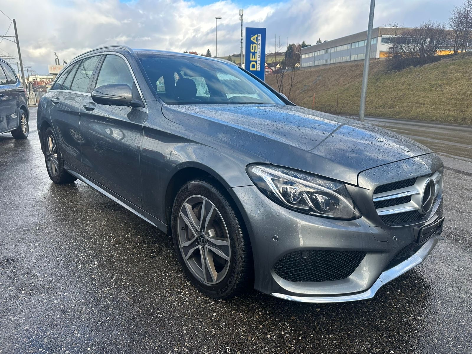 MERCEDES-BENZ C 250 d Swiss Star AMG Line 4Matic 9G-Tronic-showroom-element-1