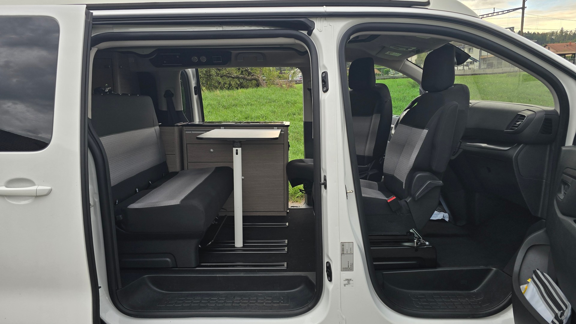 CITROEN Spacetourer Campster POESSL 2.0M-showroom-element-2