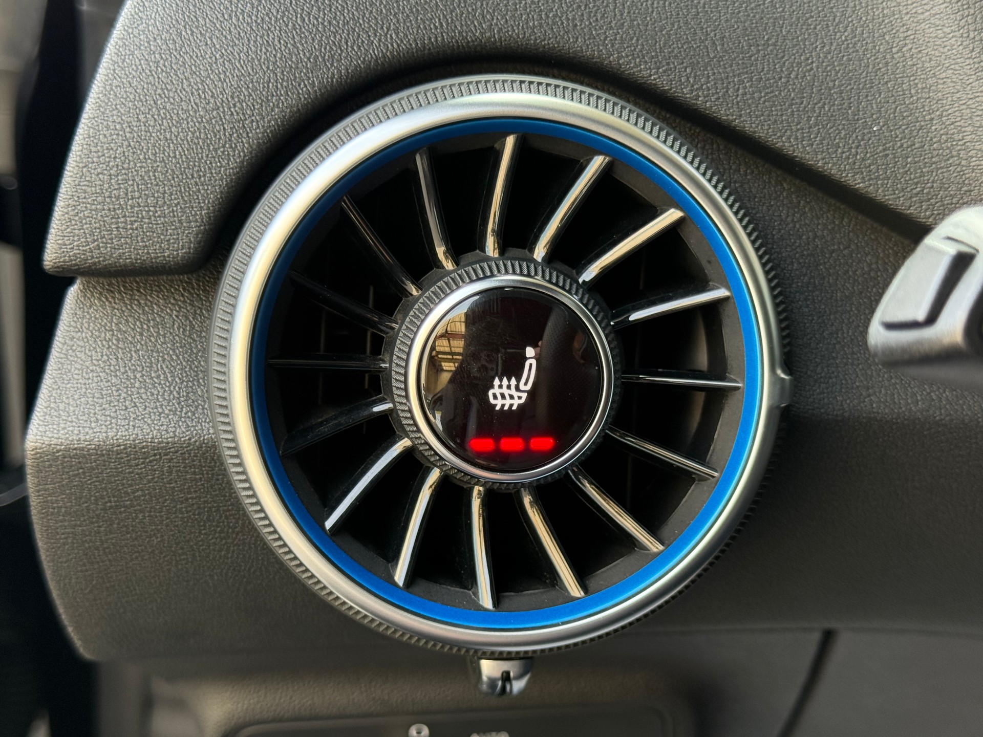 AUDI TT Coupé 45 TFSI quattro S-tronic-image-21