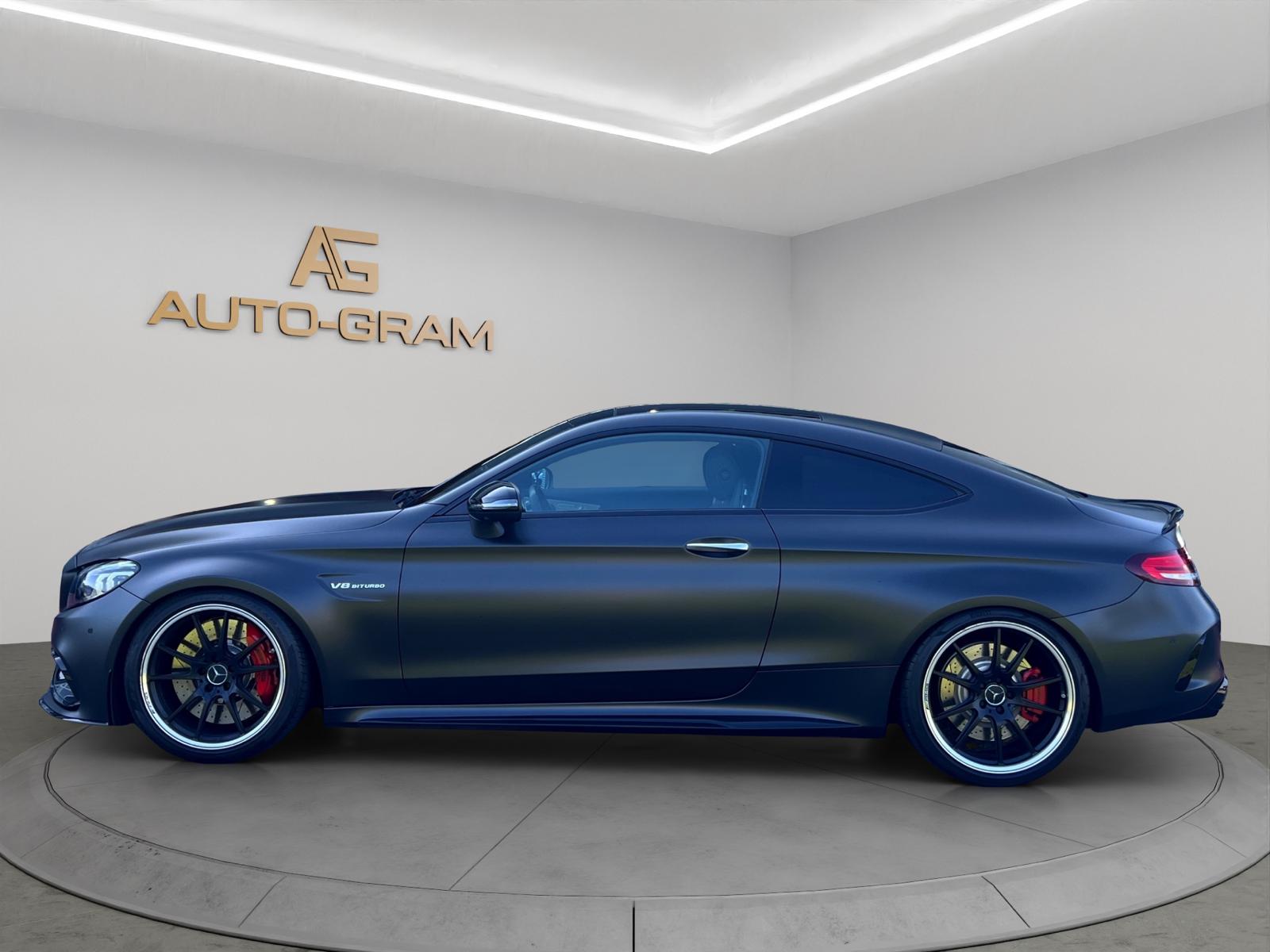 MERCEDES-BENZ C 63 S AMG 9G-tronic-showroom-element-1