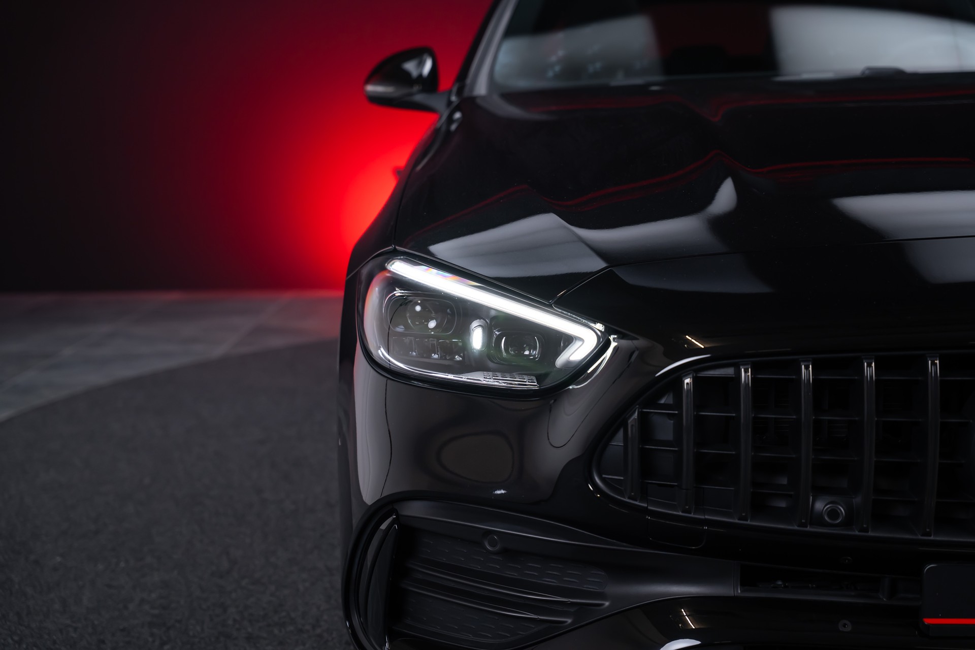MERCEDES-BENZ C 43 AMG Executive Edition 4matic / 360°Kamera / HeadUp / Burmester-image-45