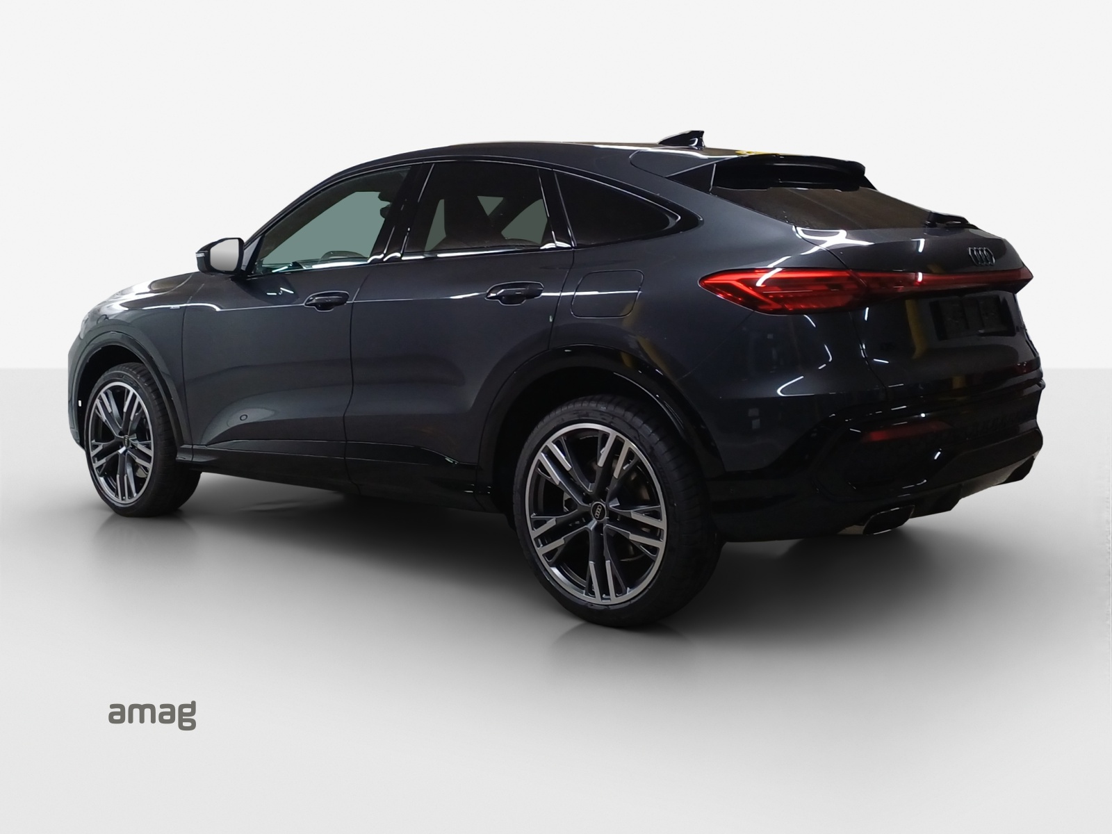 AUDI Q5 Sportback e-hybrid quattro 220 kW S-tronic-showroom-element-2
