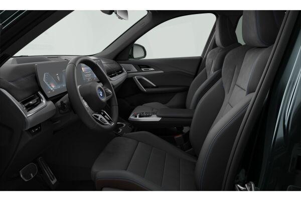 BMW iX1 30 M Sport xDrive U11 (CH) AHK ** 100 % électrique ** 📍-showroom-element-2