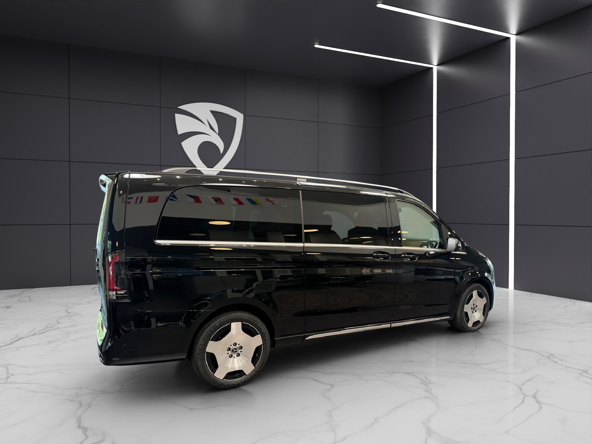 MERCEDES-BENZ V 300 d extralang 4Matic Exclusive 9G-Tronic-showroom-element-1